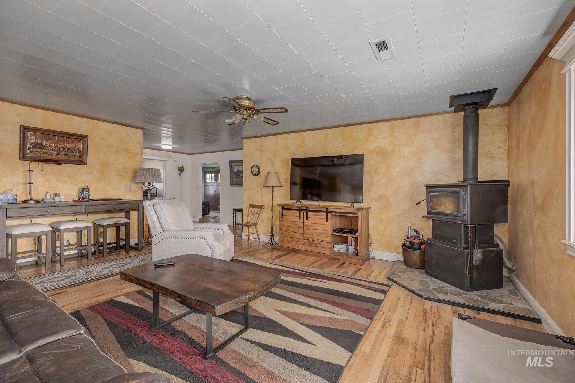 4073 Lincoln Dr, Ontario, Idaho 97914, 3 Bedrooms, 2 Bathrooms, Residential For Sale, Price $697,500, 98978940