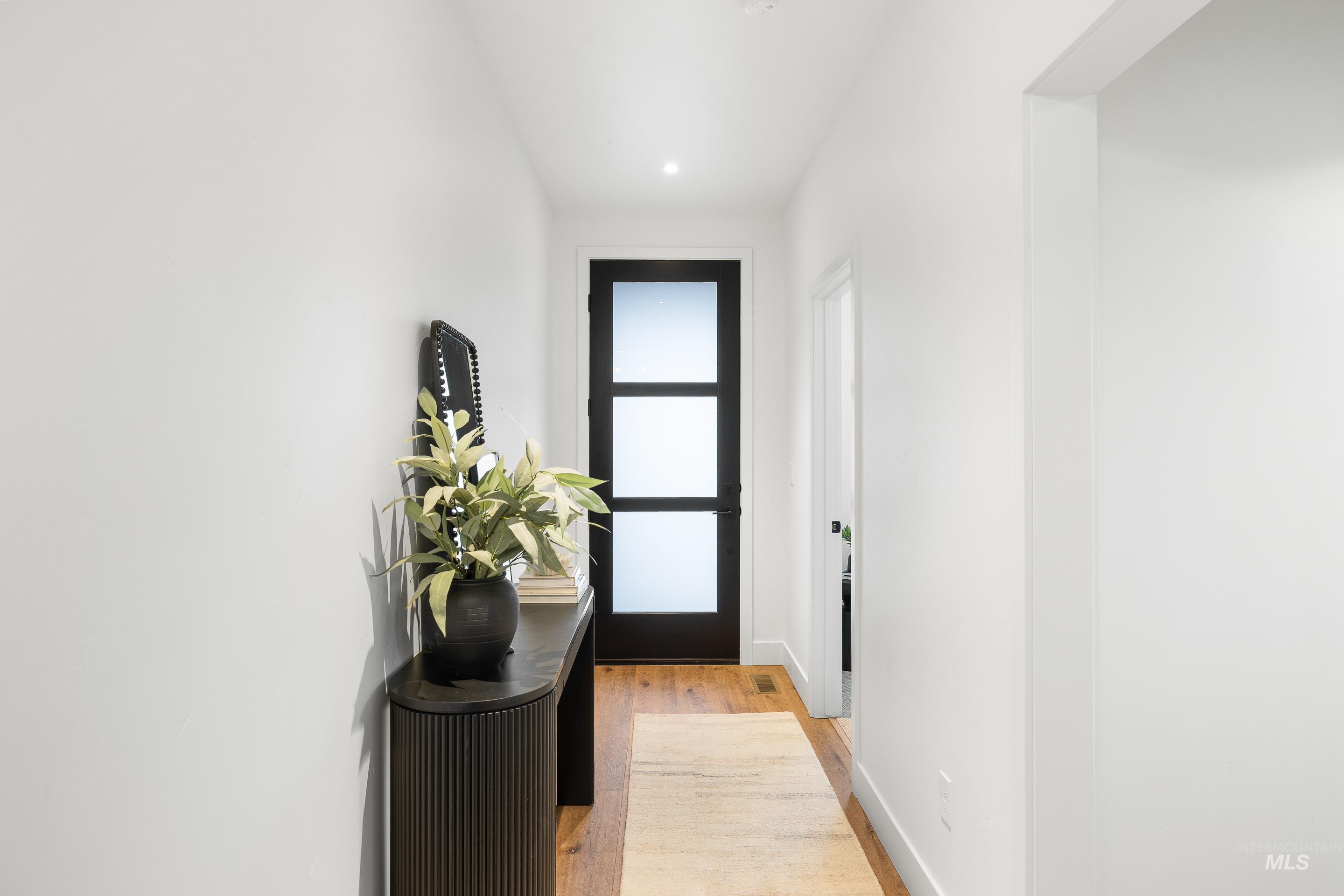 3071 N Lapis Ave, Meridian, Idaho 83646, 3 Bedrooms, 2 Bathrooms, Residential For Sale, Price $565,000,MLS 98978942