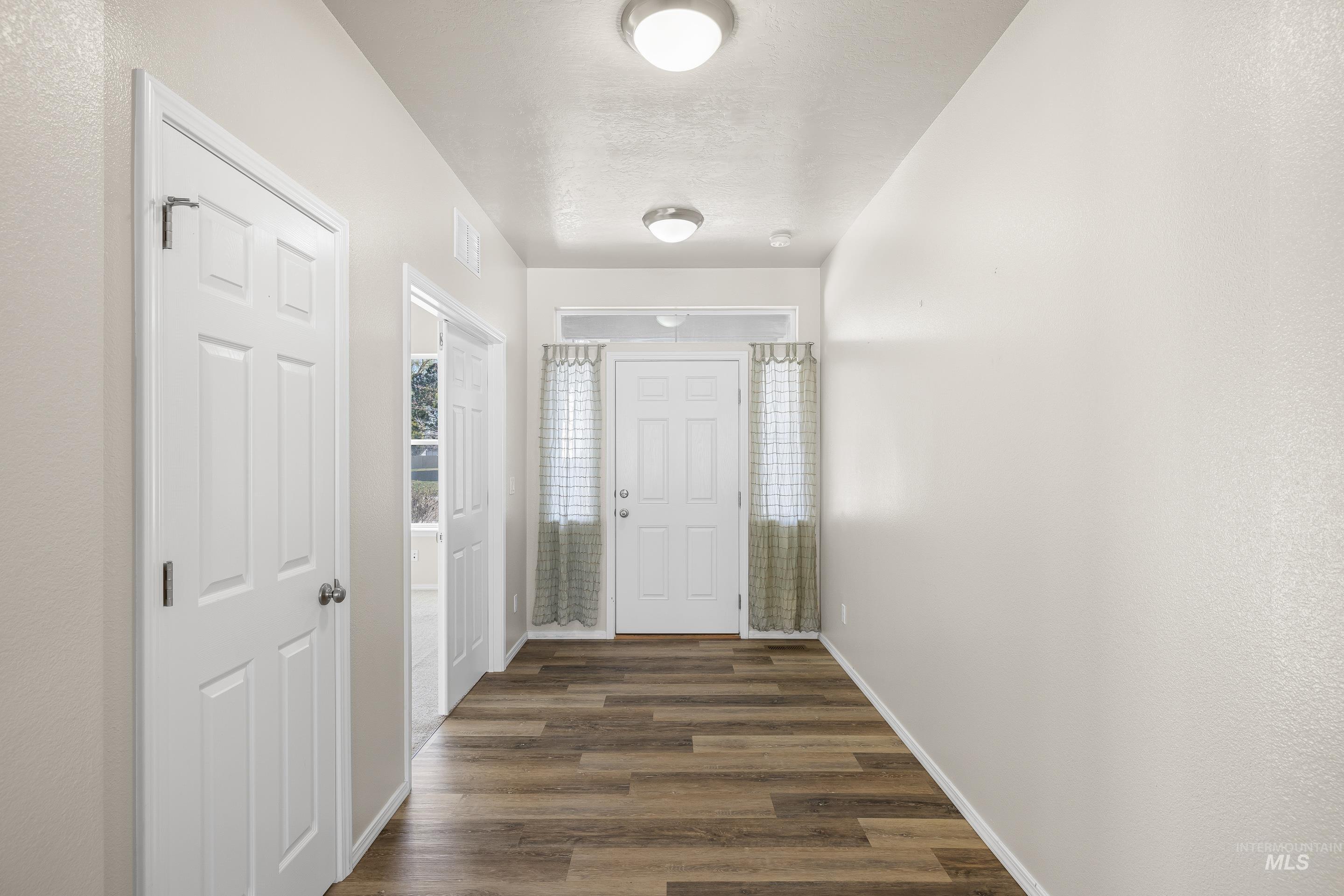 2718 Cyan Avenue, Caldwell, Idaho 83605, 4 Bedrooms, 2 Bathrooms, Residential For Sale, Price $414,900,MLS 98978948