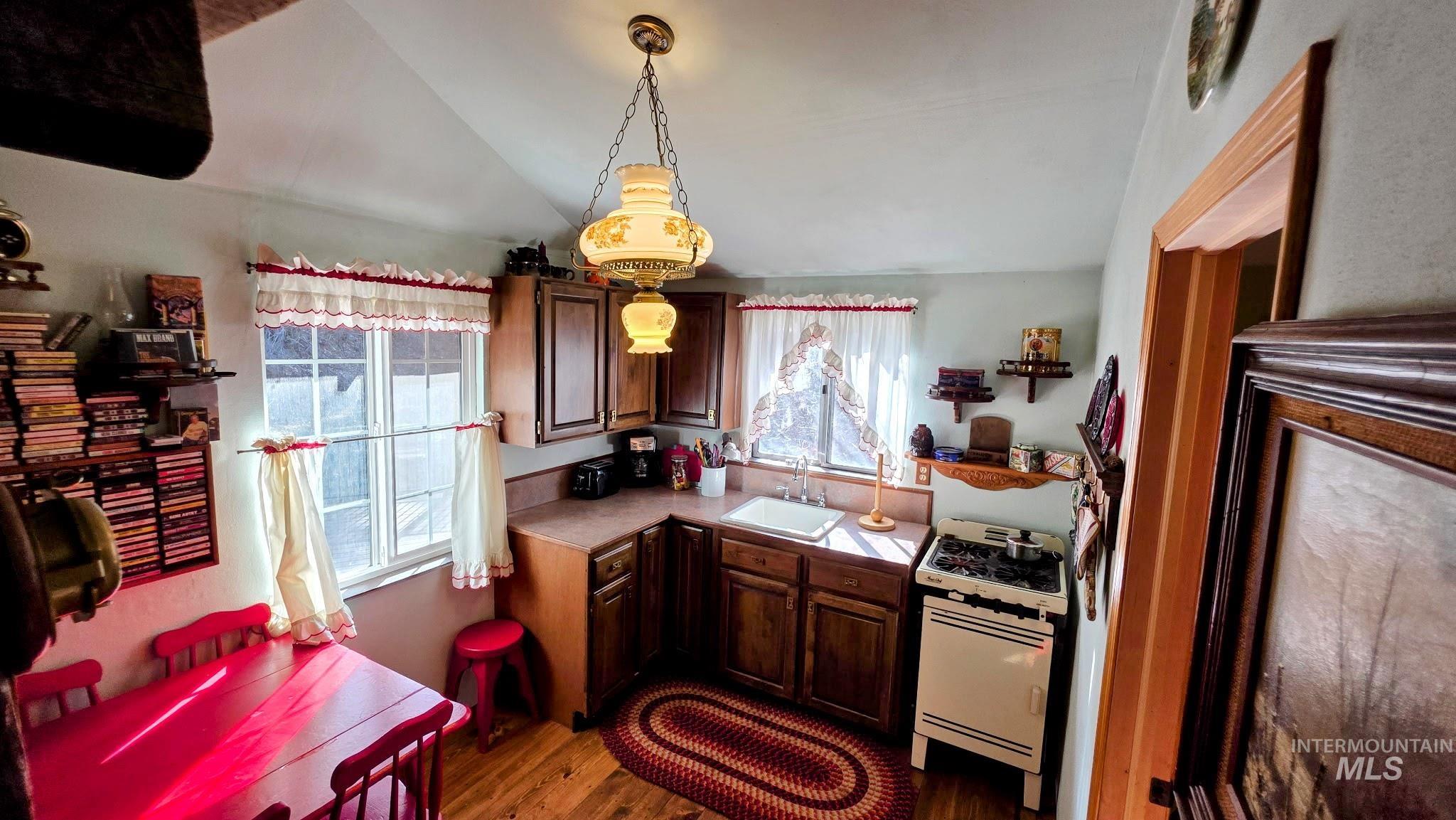 26 Yellow Pine, Boise, Idaho 83716, 1 Bedroom, 1 Bathroom, Residential For Sale, Price $400,000,MLS 98978949