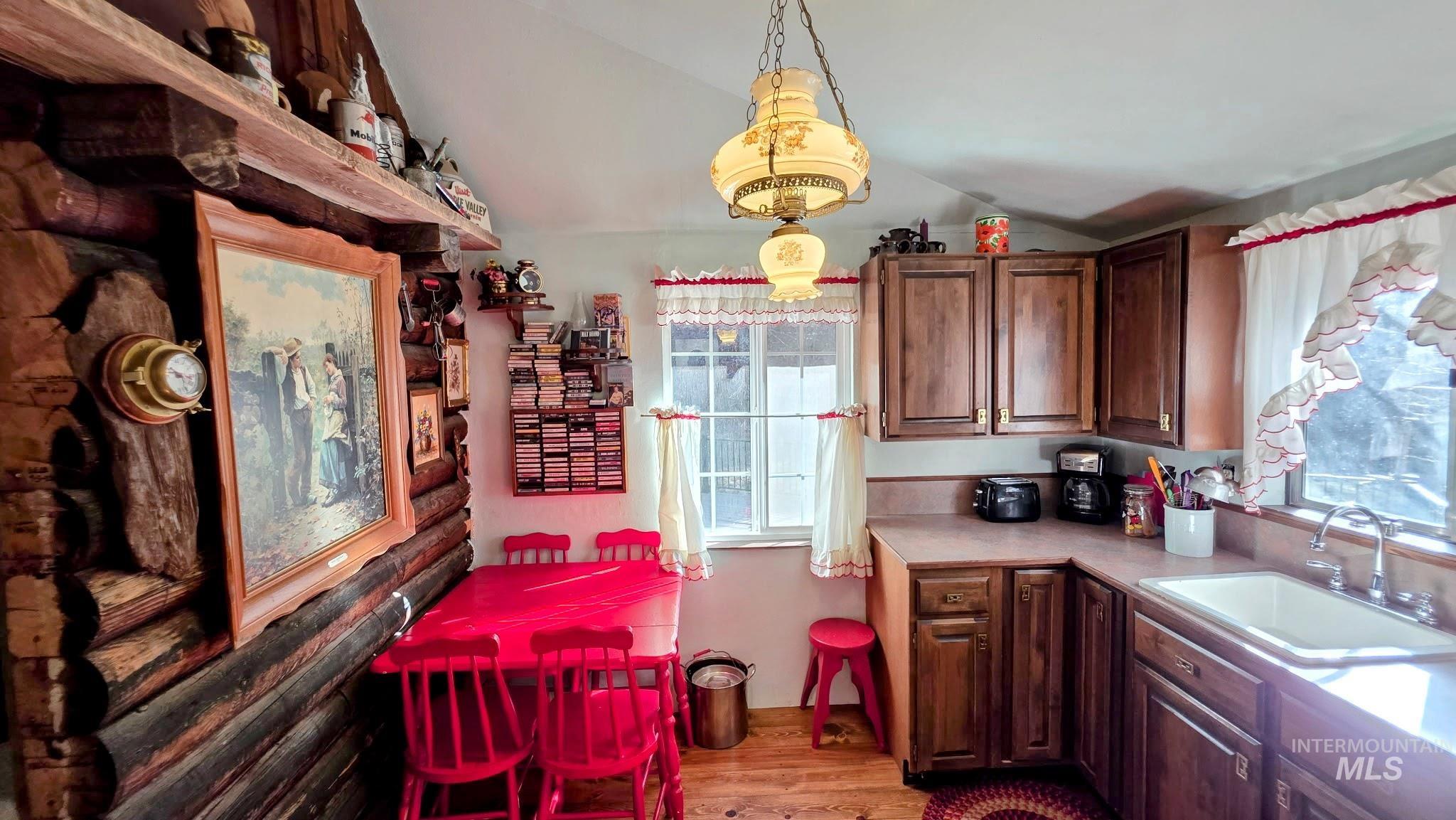 26 Yellow Pine, Boise, Idaho 83716, 1 Bedroom, 1 Bathroom, Residential For Sale, Price $400,000,MLS 98978949