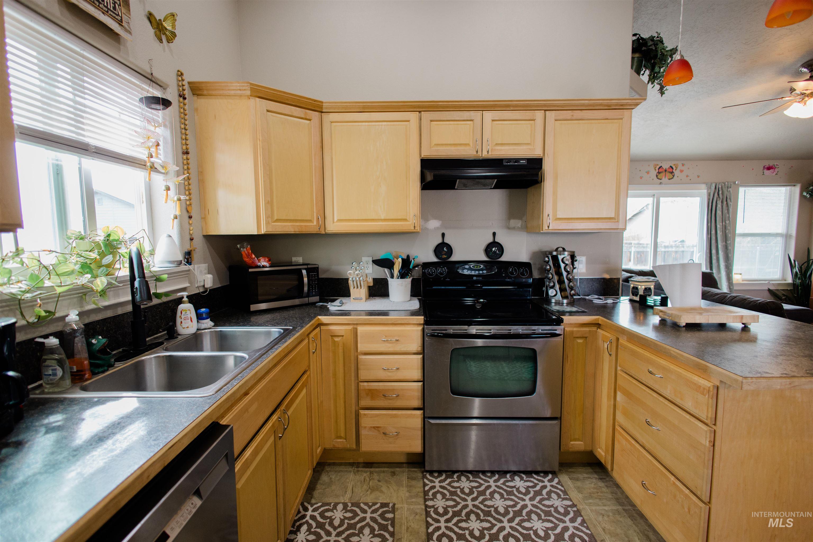 151 NE Malad Ct., Mountain Home, Idaho 83647, 3 Bedrooms, 2 Bathrooms, Residential For Sale, Price $376,000,MLS 98978951