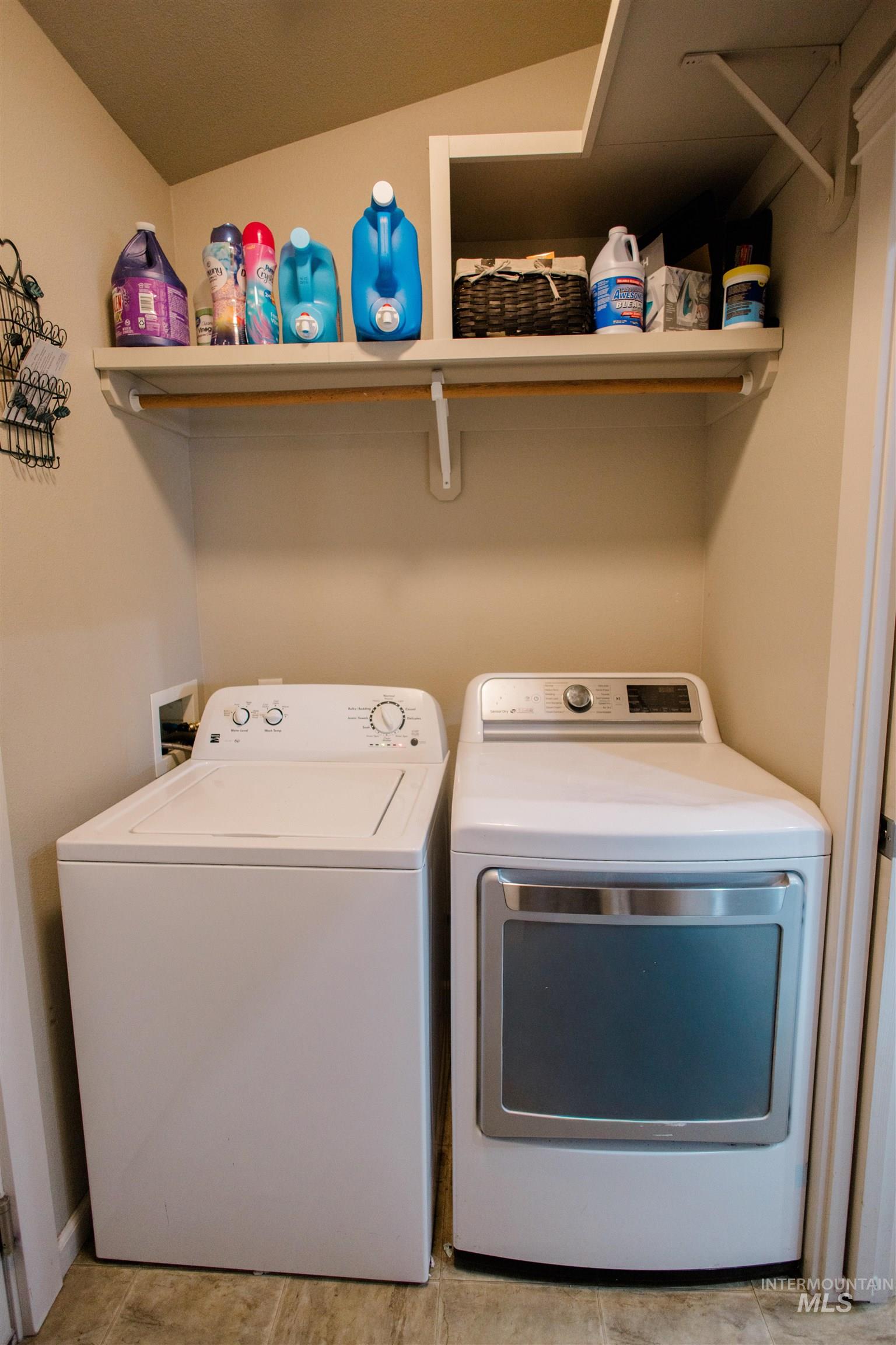 151 NE Malad Ct., Mountain Home, Idaho 83647, 3 Bedrooms, 2 Bathrooms, Residential For Sale, Price $376,000,MLS 98978951