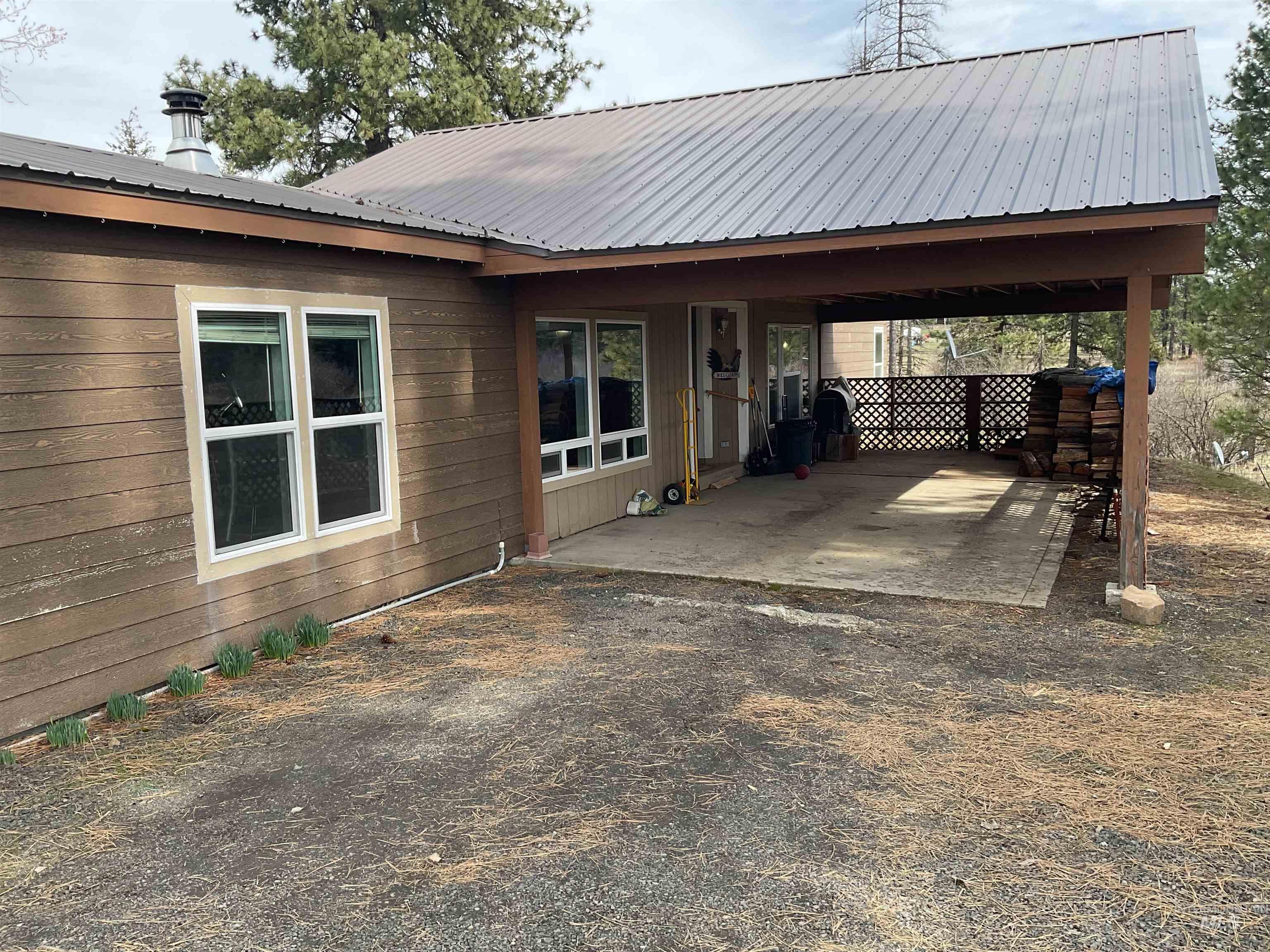 10749 Upper Fords Creek, Orofino, Idaho 83544, 3 Bedrooms, 2 Bathrooms, Residential For Sale, Price $759,000,MLS 98978953