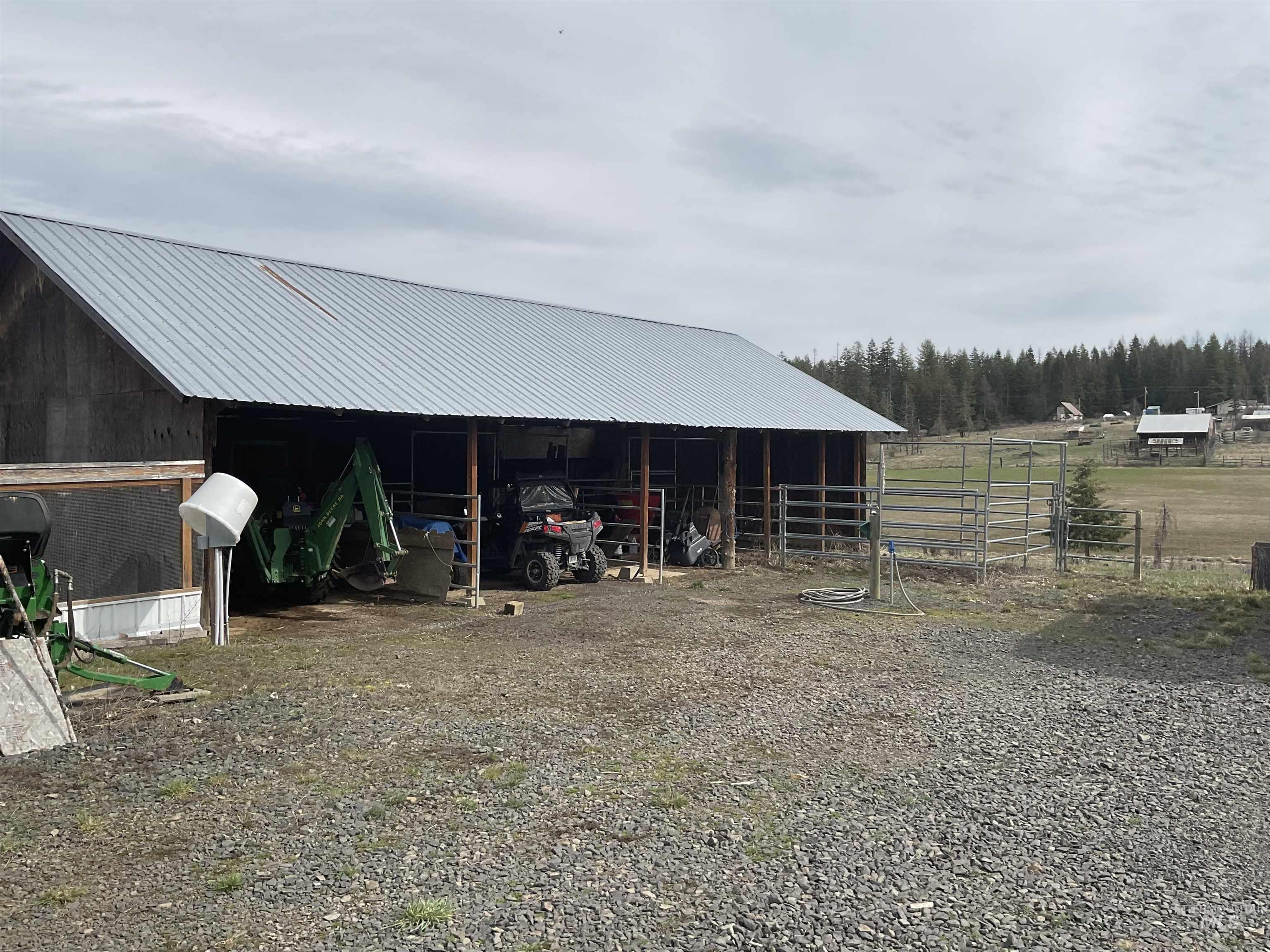 10749 Upper Fords Creek, Orofino, Idaho 83544, 3 Bedrooms, 2 Bathrooms, Residential For Sale, Price $739,000, 98978953