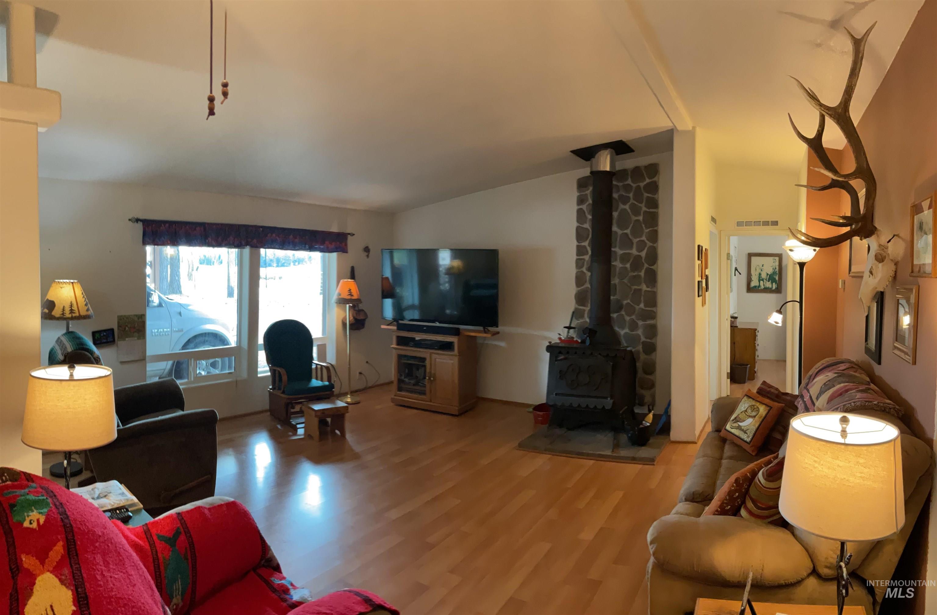 10749 Upper Fords Creek, Orofino, Idaho 83544, 3 Bedrooms, 2 Bathrooms, Residential For Sale, Price $739,000, 98978953