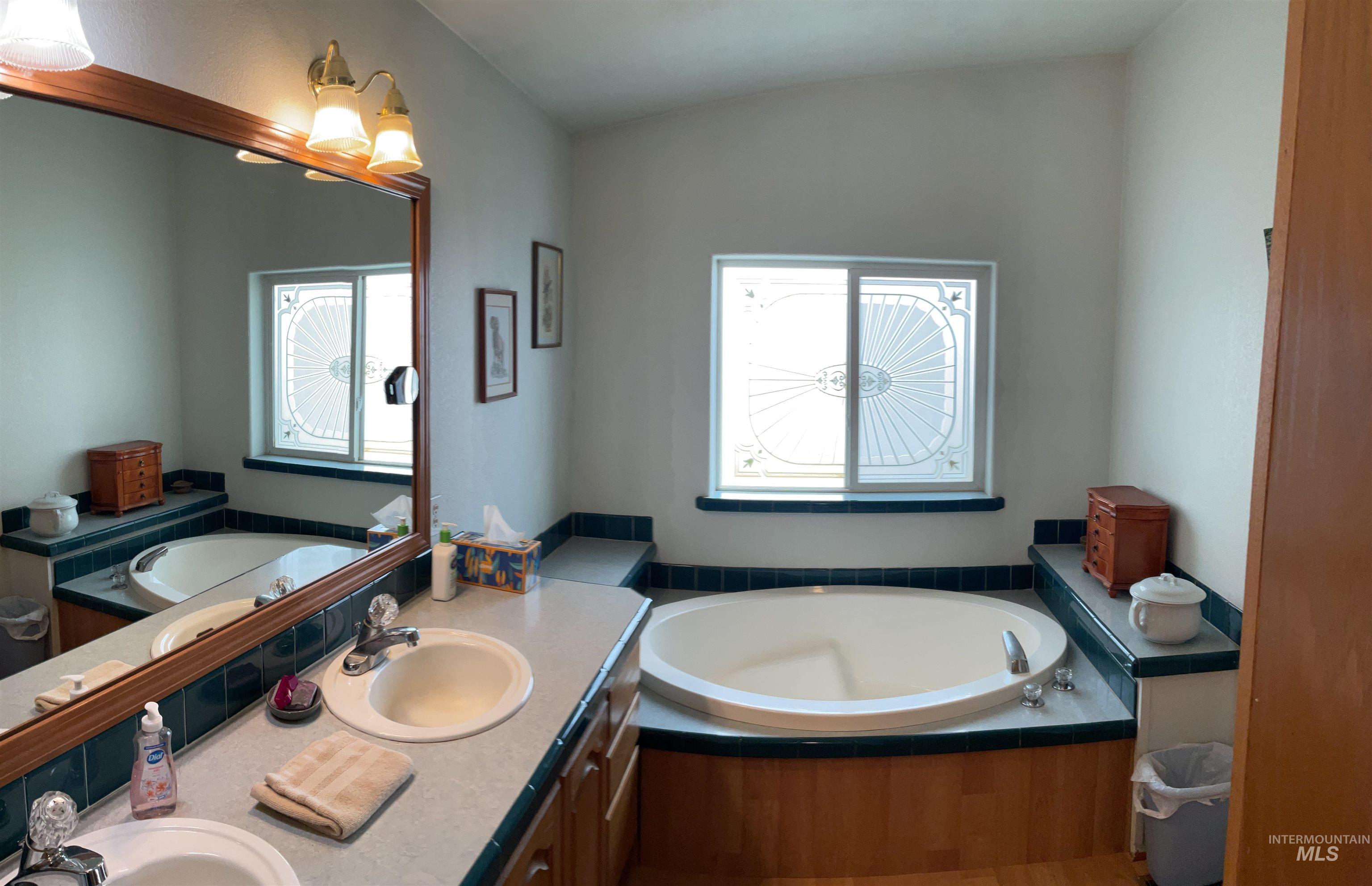 10749 Upper Fords Creek, Orofino, Idaho 83544, 3 Bedrooms, 2 Bathrooms, Residential For Sale, Price $739,000, 98978953