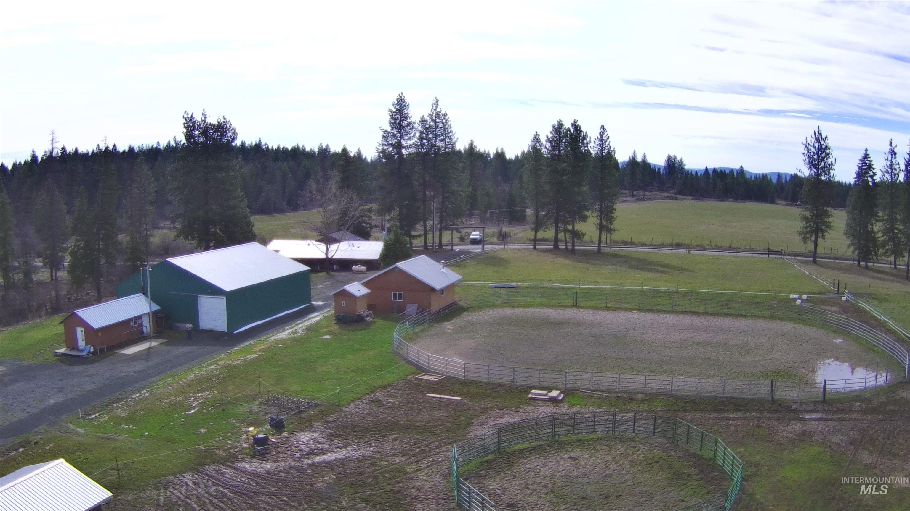 10749 Upper Fords Creek, Orofino, Idaho 83544, 3 Bedrooms, 2 Bathrooms, Residential For Sale, Price $759,000,MLS 98978953