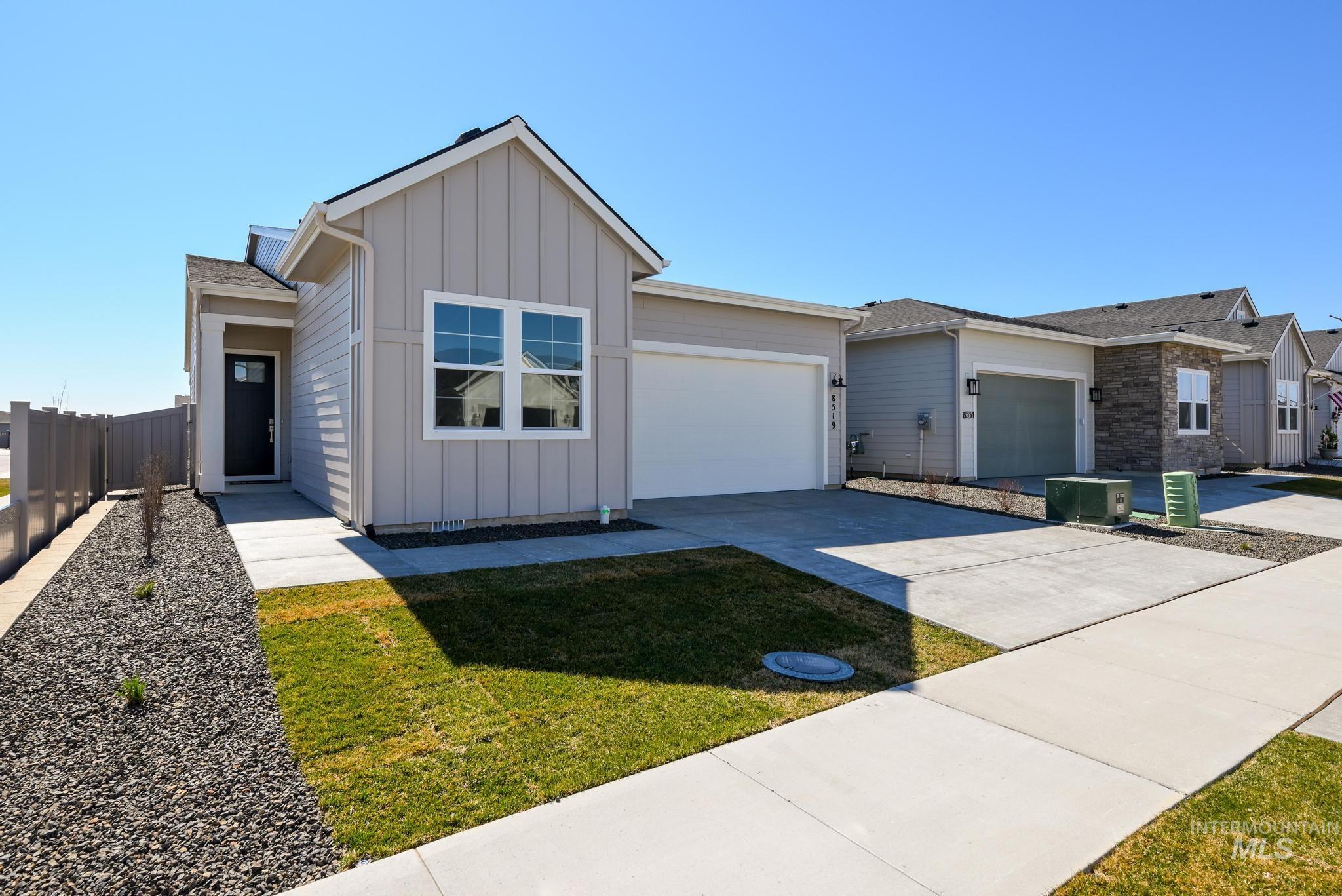 8519 W Chamblee St, Star, Idaho 83669, 2 Bedrooms, 2 Bathrooms, Residential For Sale, Price $559,000,MLS 98978956