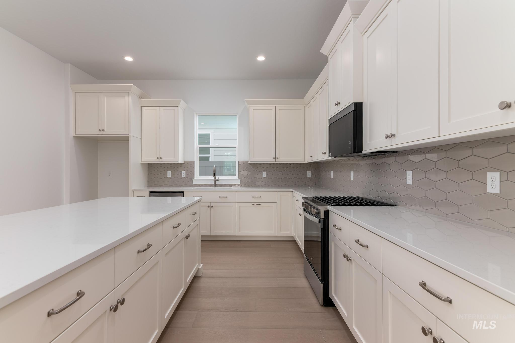 8519 W Chamblee St, Star, Idaho 83669, 2 Bedrooms, 2 Bathrooms, Residential For Sale, Price $559,000,MLS 98978956