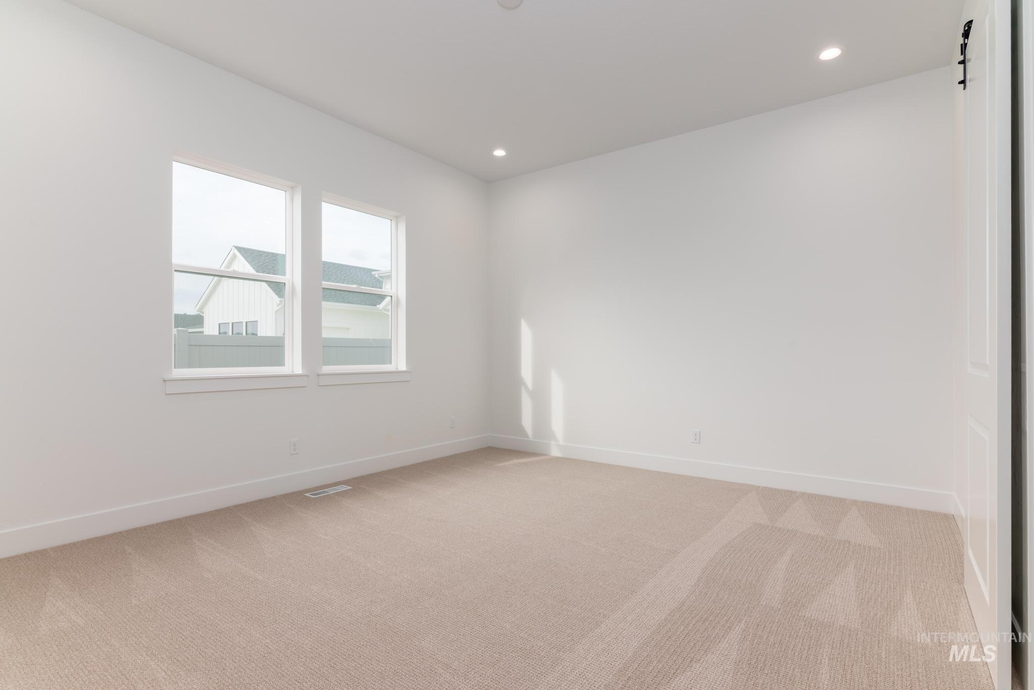 8519 W Chamblee St, Star, Idaho 83669, 2 Bedrooms, 2 Bathrooms, Residential For Sale, Price $559,000,MLS 98978956