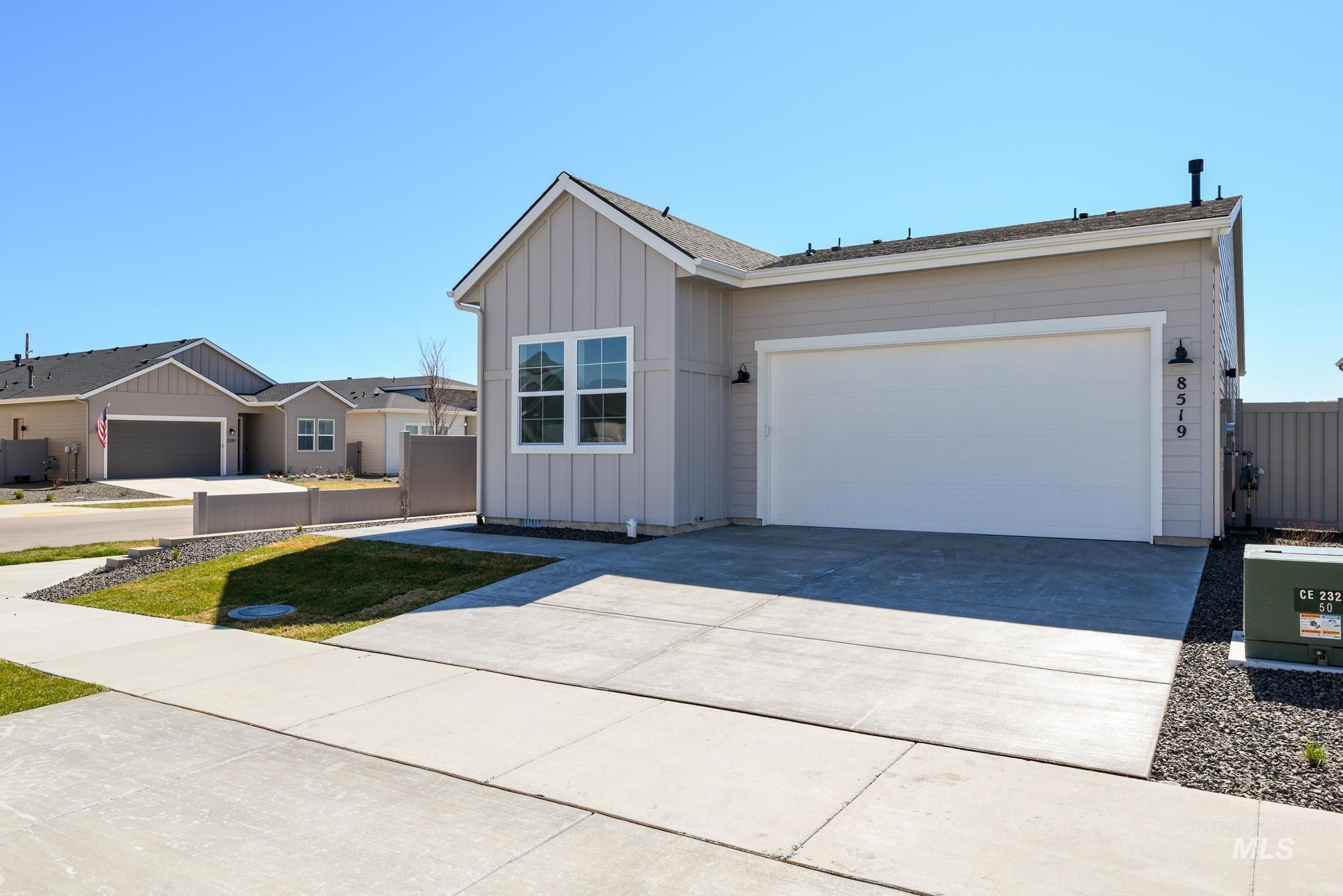 8519 W Chamblee St, Star, Idaho 83669, 2 Bedrooms, 2 Bathrooms, Residential For Sale, Price $559,000,MLS 98978956