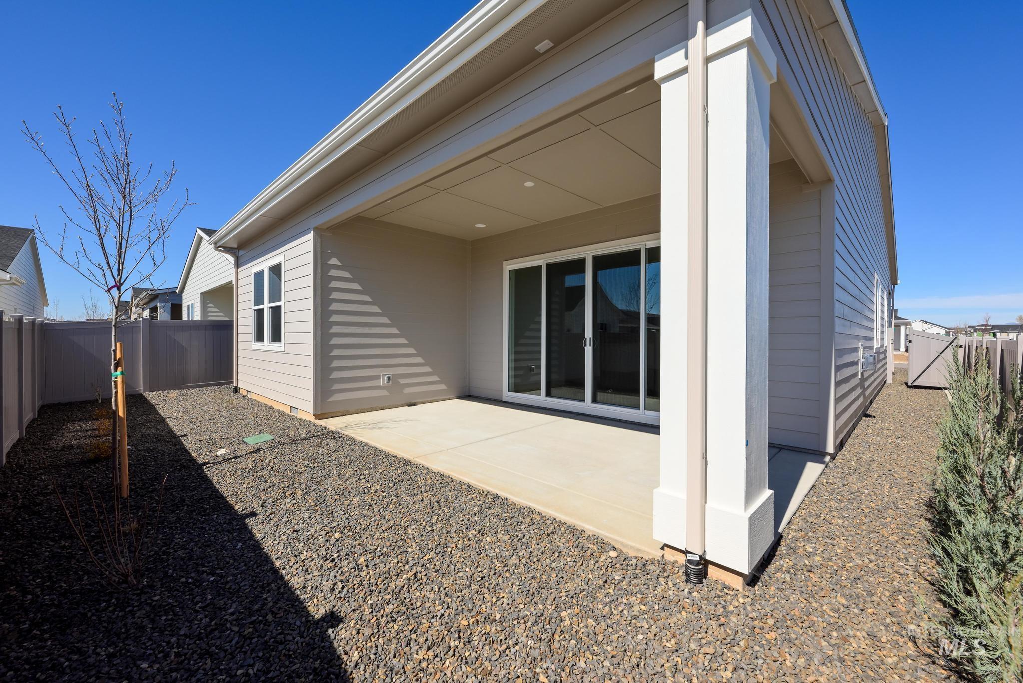 8519 W Chamblee St, Star, Idaho 83669, 2 Bedrooms, 2 Bathrooms, Residential For Sale, Price $559,000,MLS 98978956