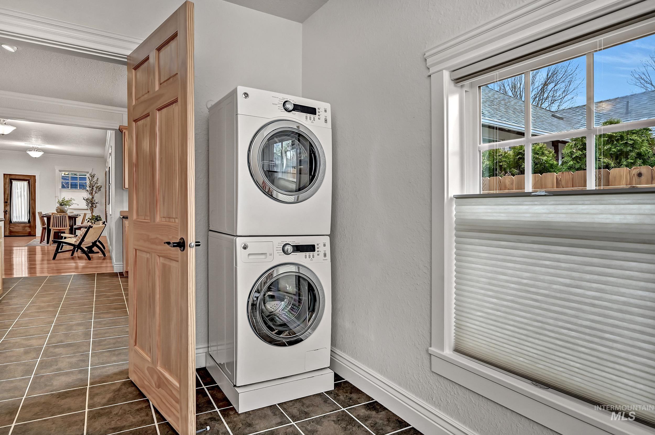 909 W Resseguie St, Boise, Idaho 83702, 3 Bedrooms, 2 Bathrooms, Residential For Sale, Price $875,000, 98978957