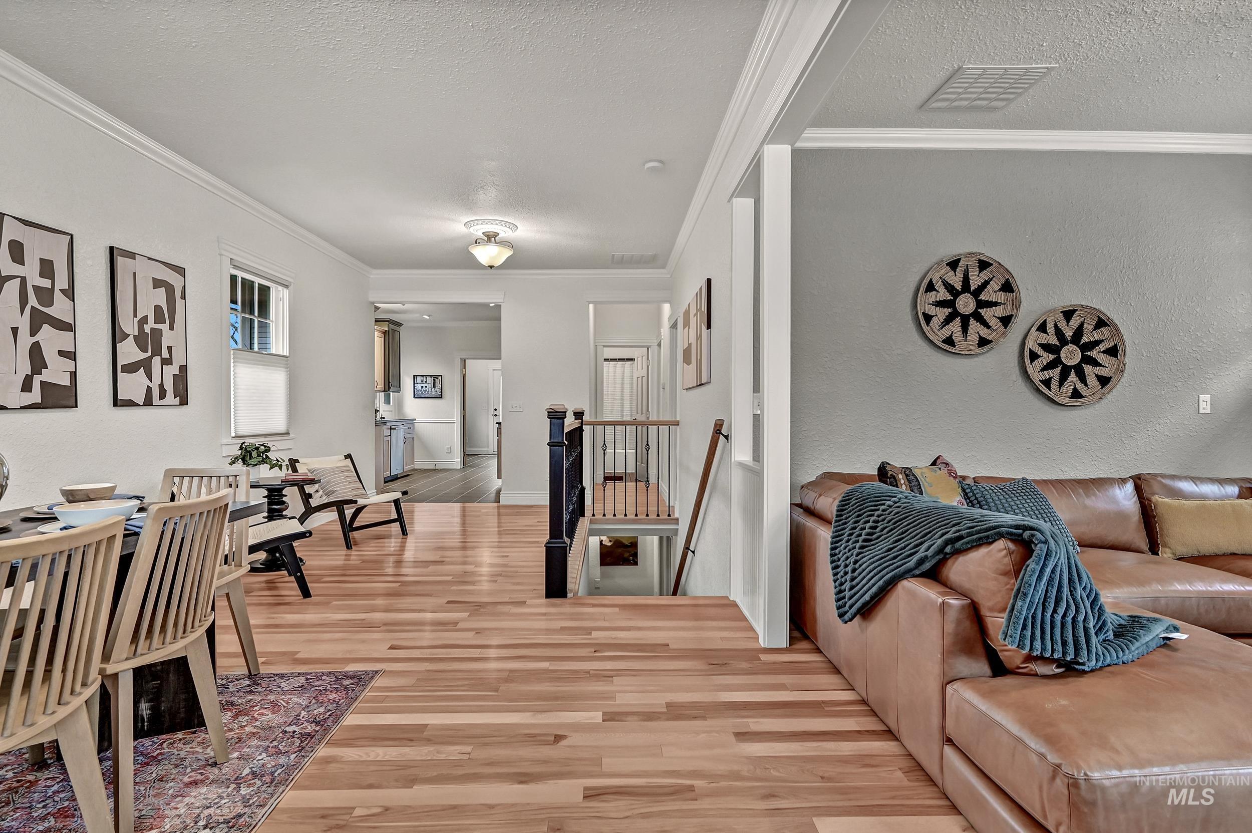 909 W Resseguie St, Boise, Idaho 83702, 3 Bedrooms, 2 Bathrooms, Residential For Sale, Price $875,000, 98978957