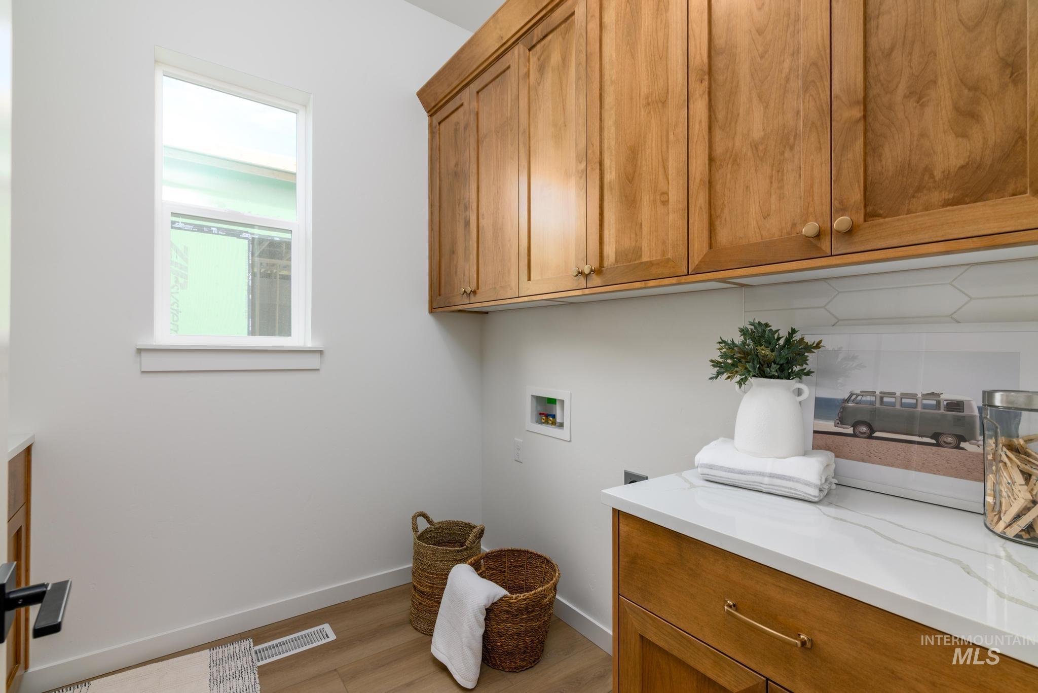 8531 W Chamblee St, Star, Idaho 83669, 2 Bedrooms, 2 Bathrooms, Residential For Sale, Price $559,000,MLS 98978958