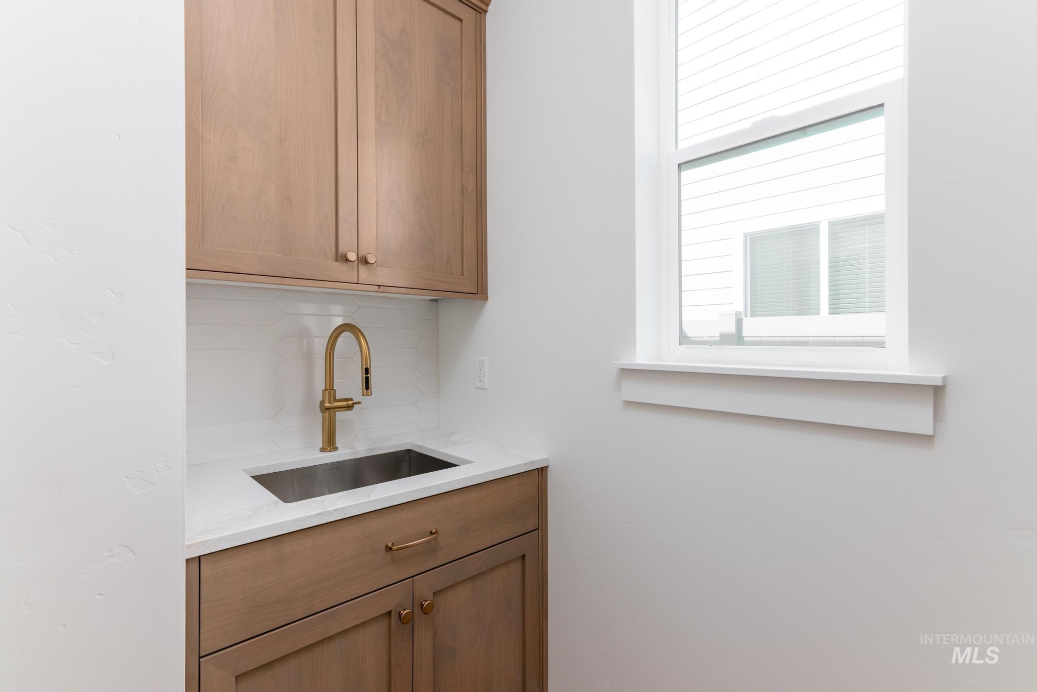 8531 W Chamblee St, Star, Idaho 83669, 2 Bedrooms, 2 Bathrooms, Residential For Sale, Price $559,000,MLS 98978958