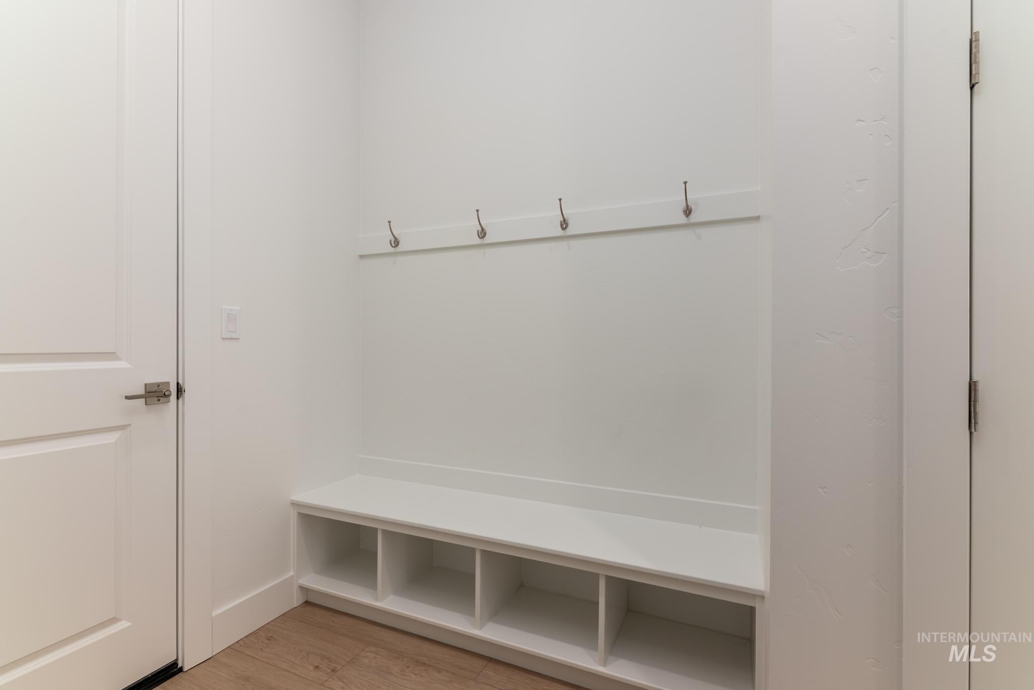 8531 W Chamblee St, Star, Idaho 83669, 2 Bedrooms, 2 Bathrooms, Residential For Sale, Price $559,000,MLS 98978958