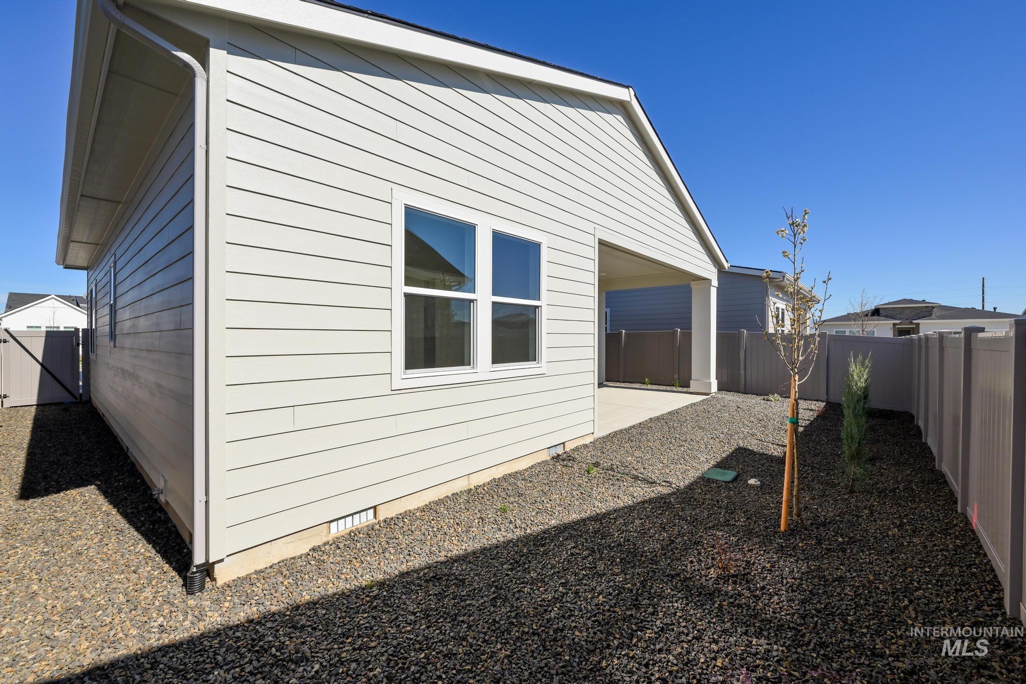 8531 W Chamblee St, Star, Idaho 83669, 2 Bedrooms, 2 Bathrooms, Residential For Sale, Price $559,000,MLS 98978958