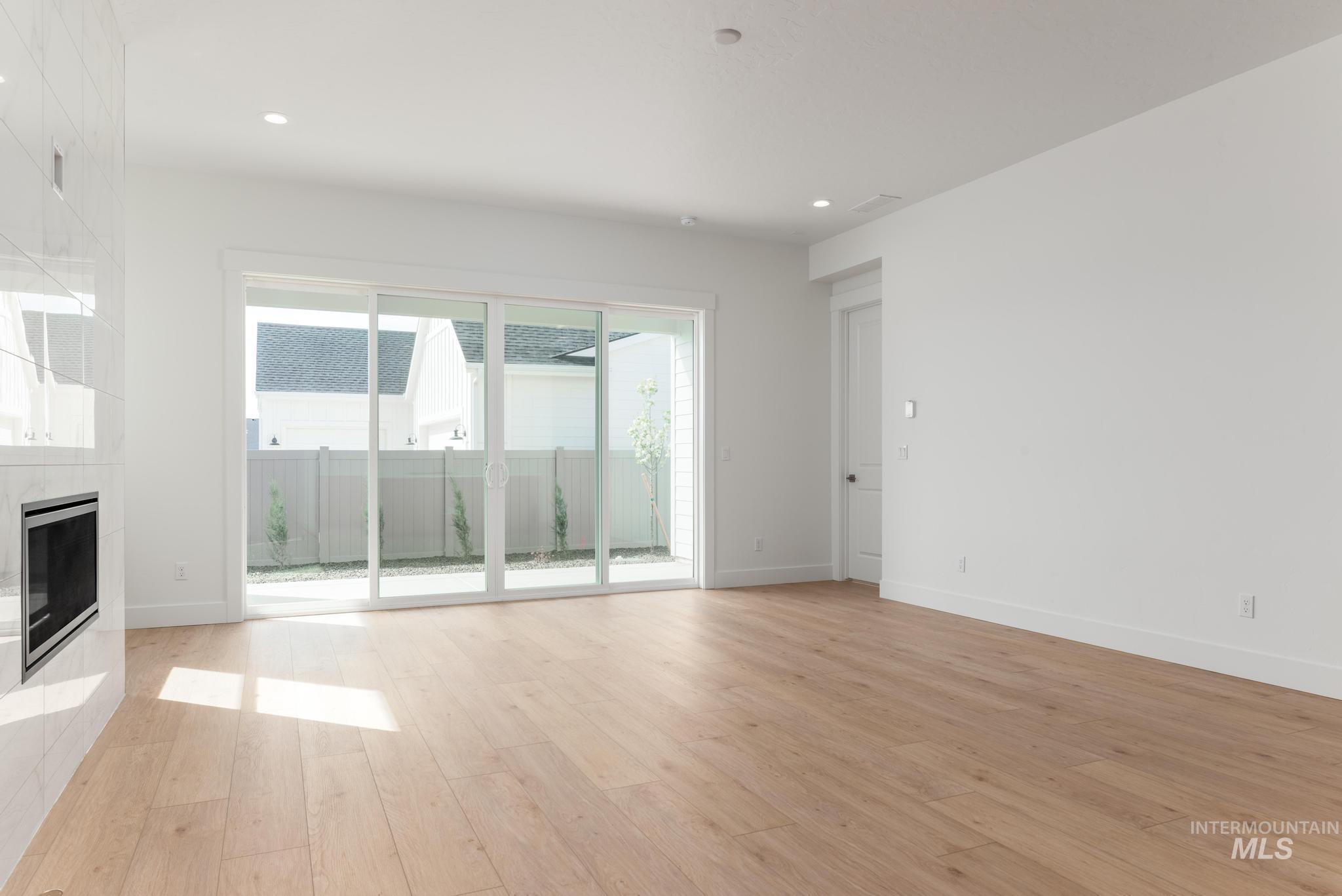 8531 W Chamblee St, Star, Idaho 83669, 2 Bedrooms, 2 Bathrooms, Residential For Sale, Price $559,000,MLS 98978958