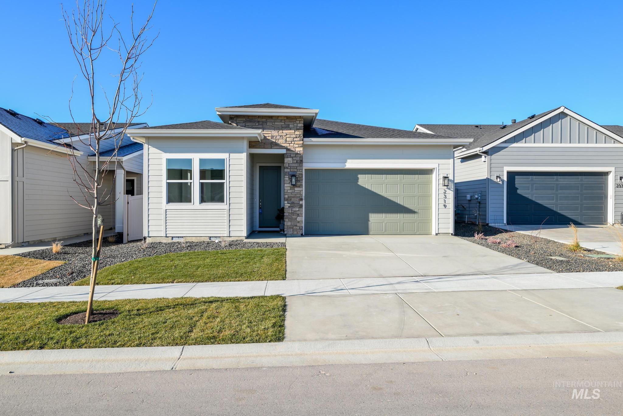 8537 W Fanning St, Star, Idaho 83669, 2 Bedrooms, 2 Bathrooms, Residential For Sale, Price $579,000, 98978959