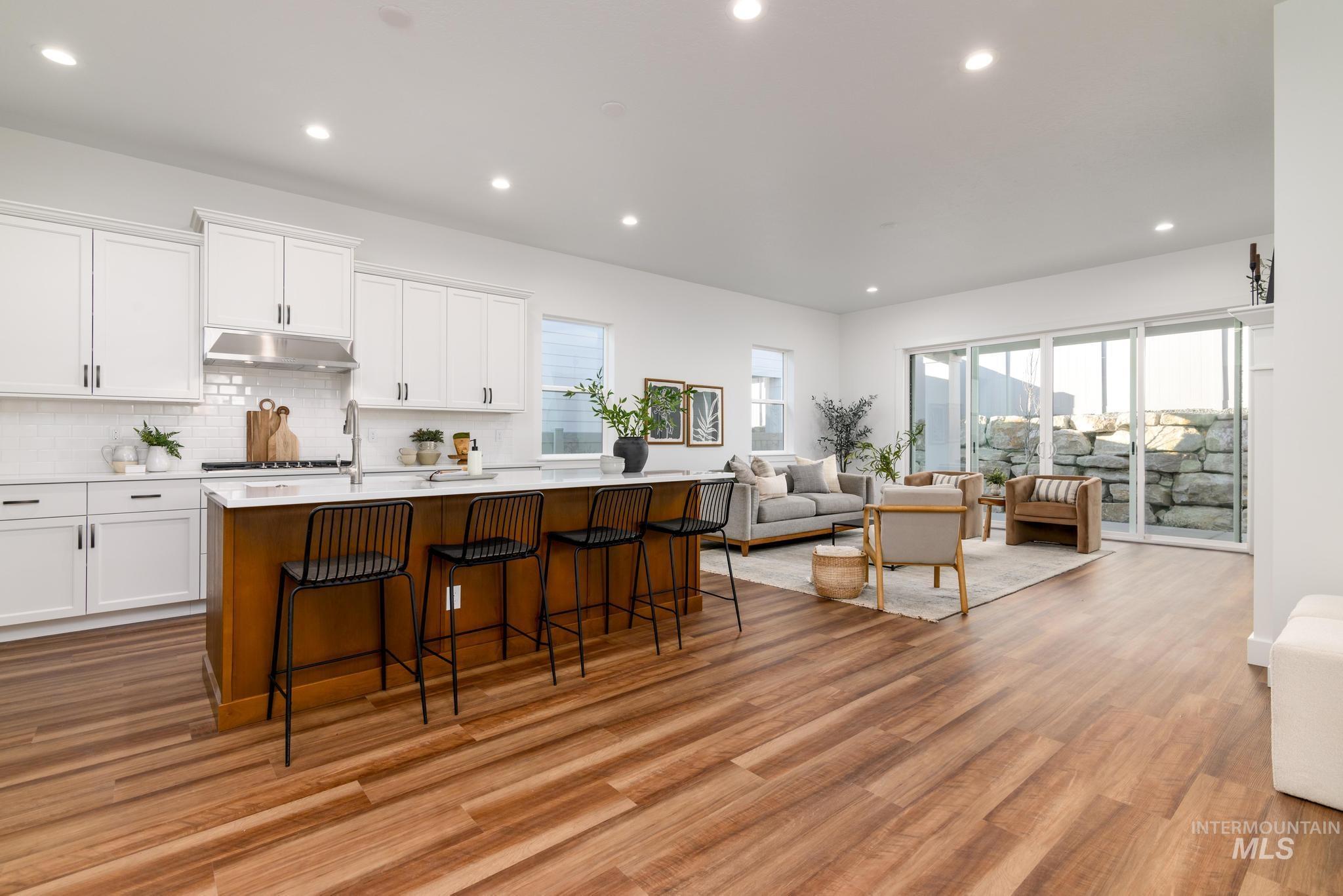 8537 W Fanning St, Star, Idaho 83669, 2 Bedrooms, 2 Bathrooms, Residential For Sale, Price $579,000, 98978959