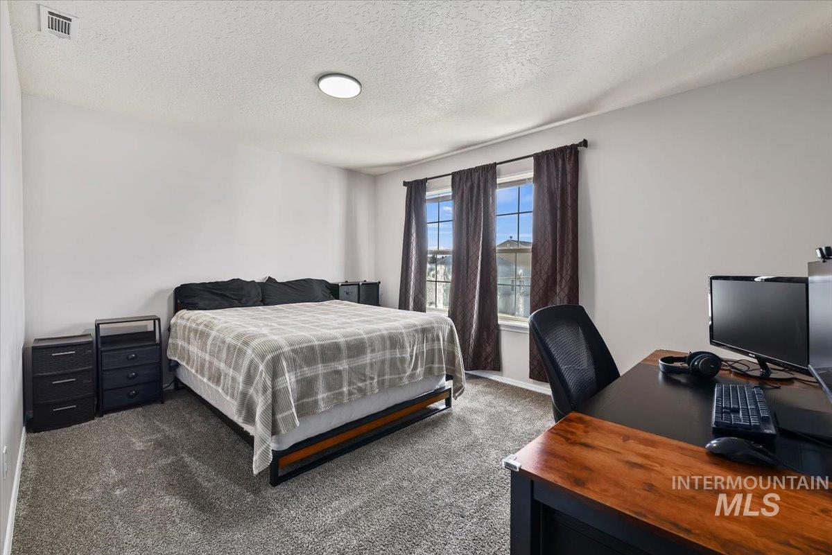 16616 Ruego Way, Caldwell, Idaho 83607, 3 Bedrooms, 2.5 Bathrooms, Residential For Sale, Price $399,000,MLS 98978962