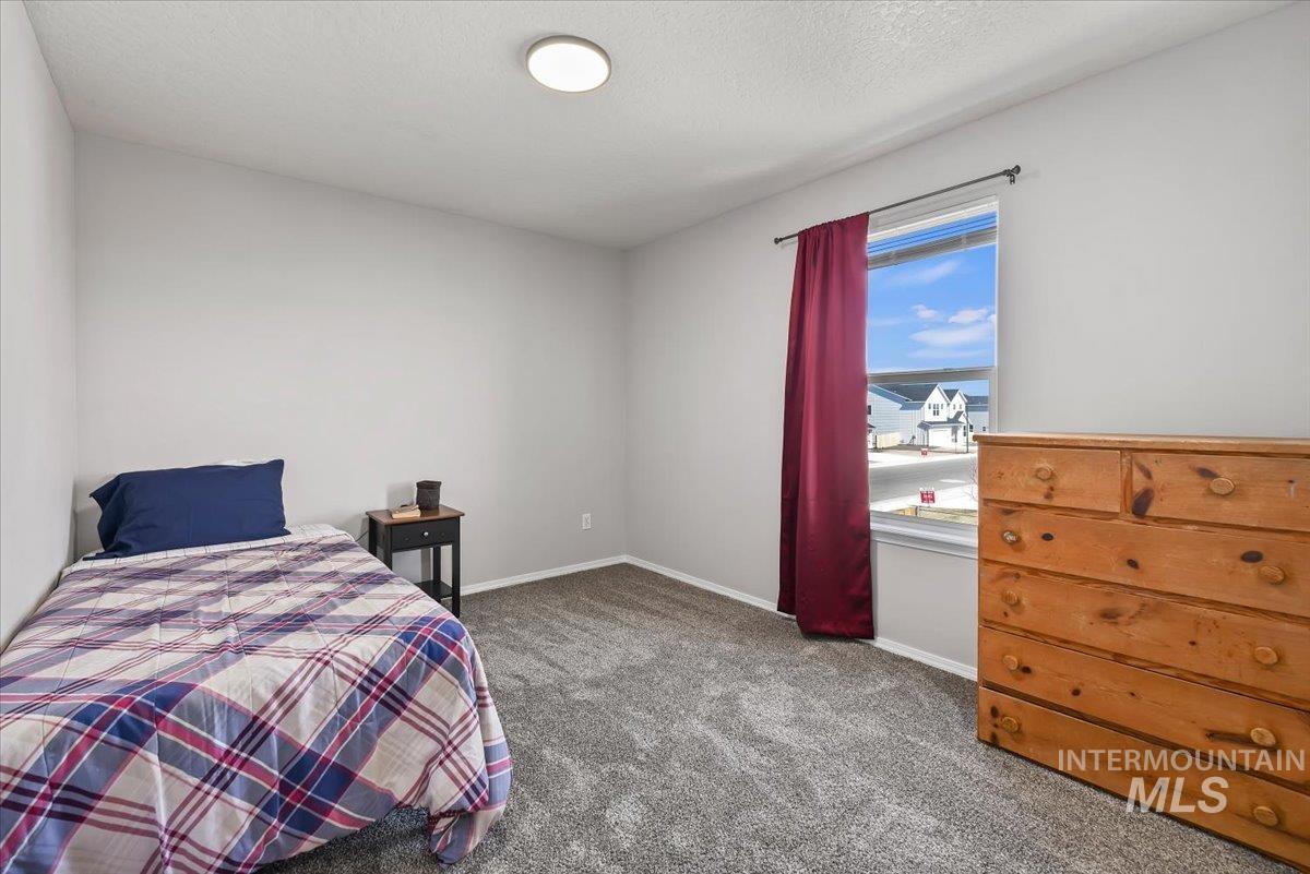 16616 Ruego Way, Caldwell, Idaho 83607, 3 Bedrooms, 2.5 Bathrooms, Residential For Sale, Price $399,000,MLS 98978962