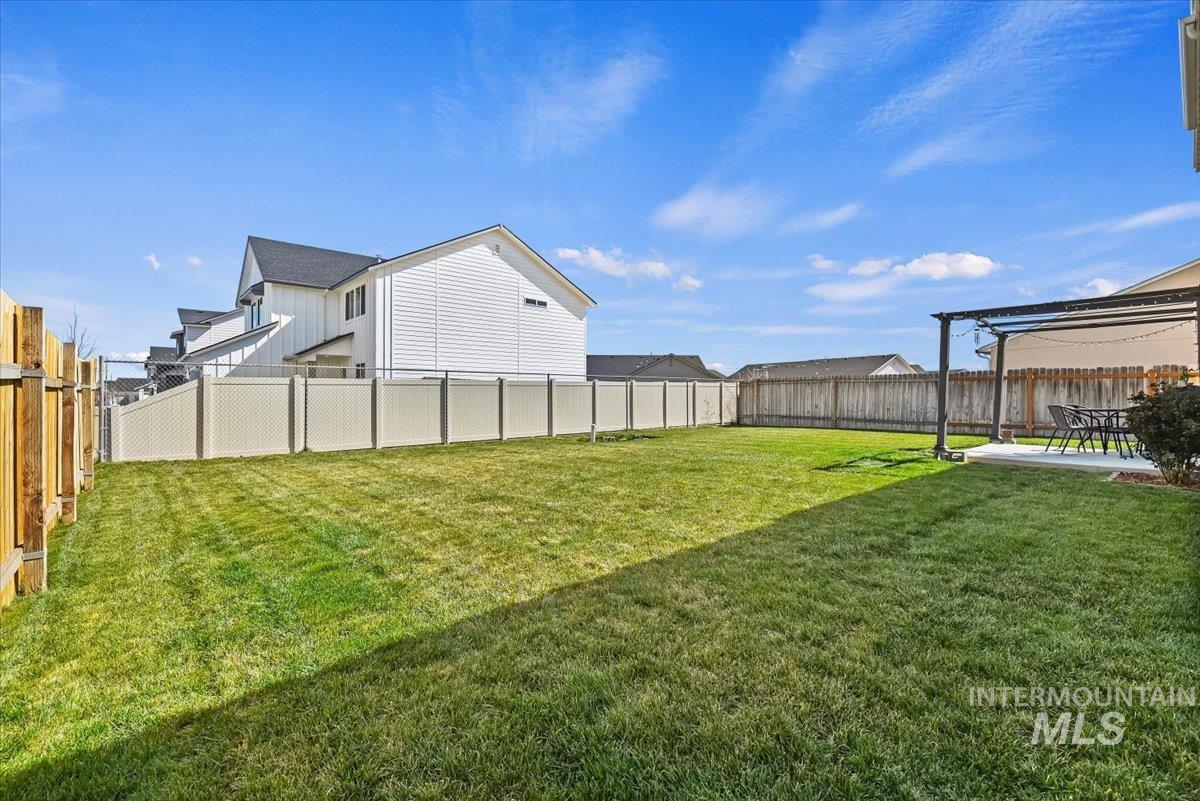 16616 Ruego Way, Caldwell, Idaho 83607, 3 Bedrooms, 2.5 Bathrooms, Residential For Sale, Price $399,000,MLS 98978962