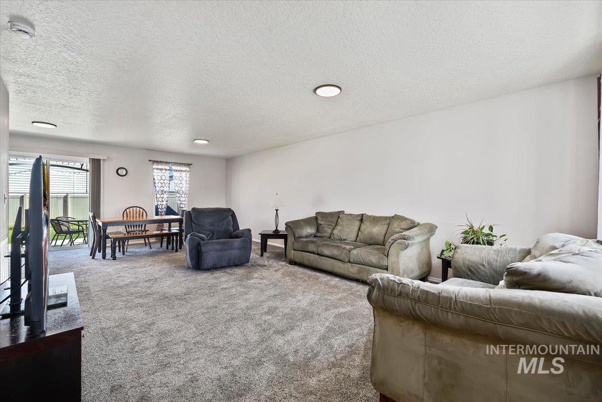 16616 Ruego Way, Caldwell, Idaho 83607, 3 Bedrooms, 2.5 Bathrooms, Residential For Sale, Price $399,000,MLS 98978962