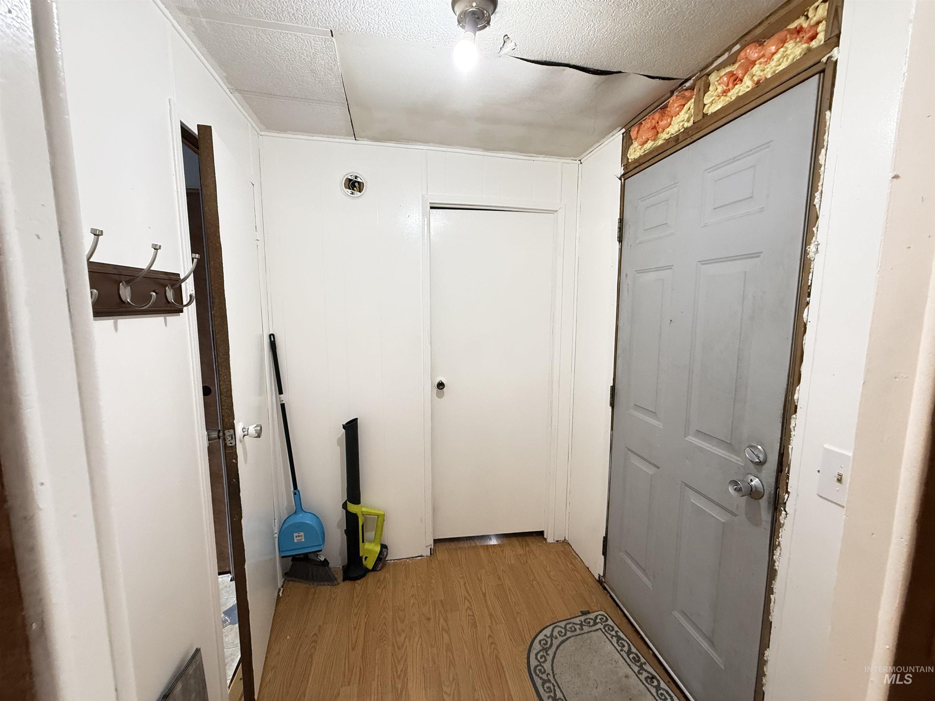 200 E Woodworth, Uniontown, Washington 99179, 2 Bedrooms, 2 Bathrooms, Residential For Sale, Price $25,000,MLS 98978964