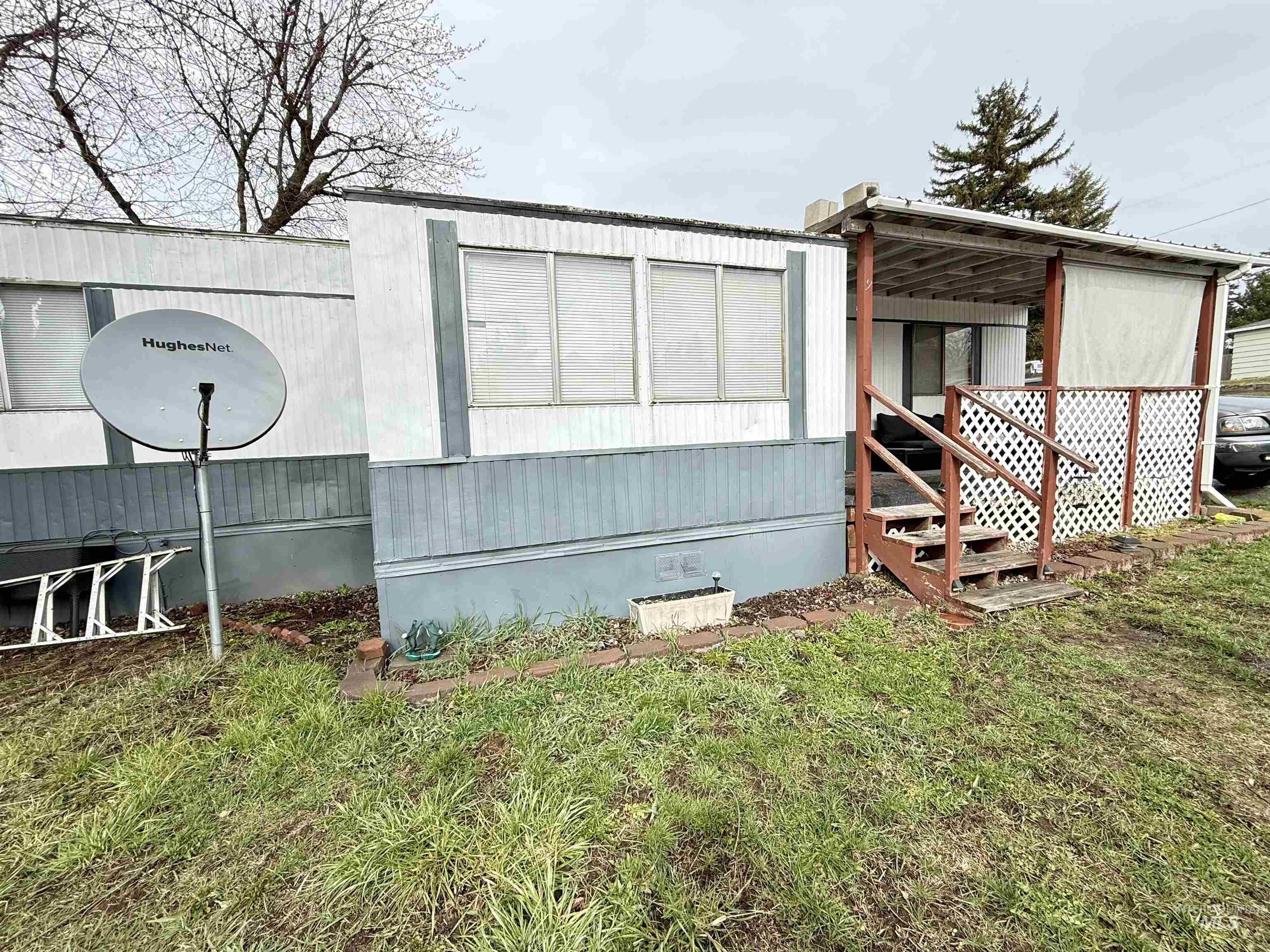 200 E Woodworth, Uniontown, Washington 99179, 2 Bedrooms, 2 Bathrooms, Residential For Sale, Price $25,000,MLS 98978964