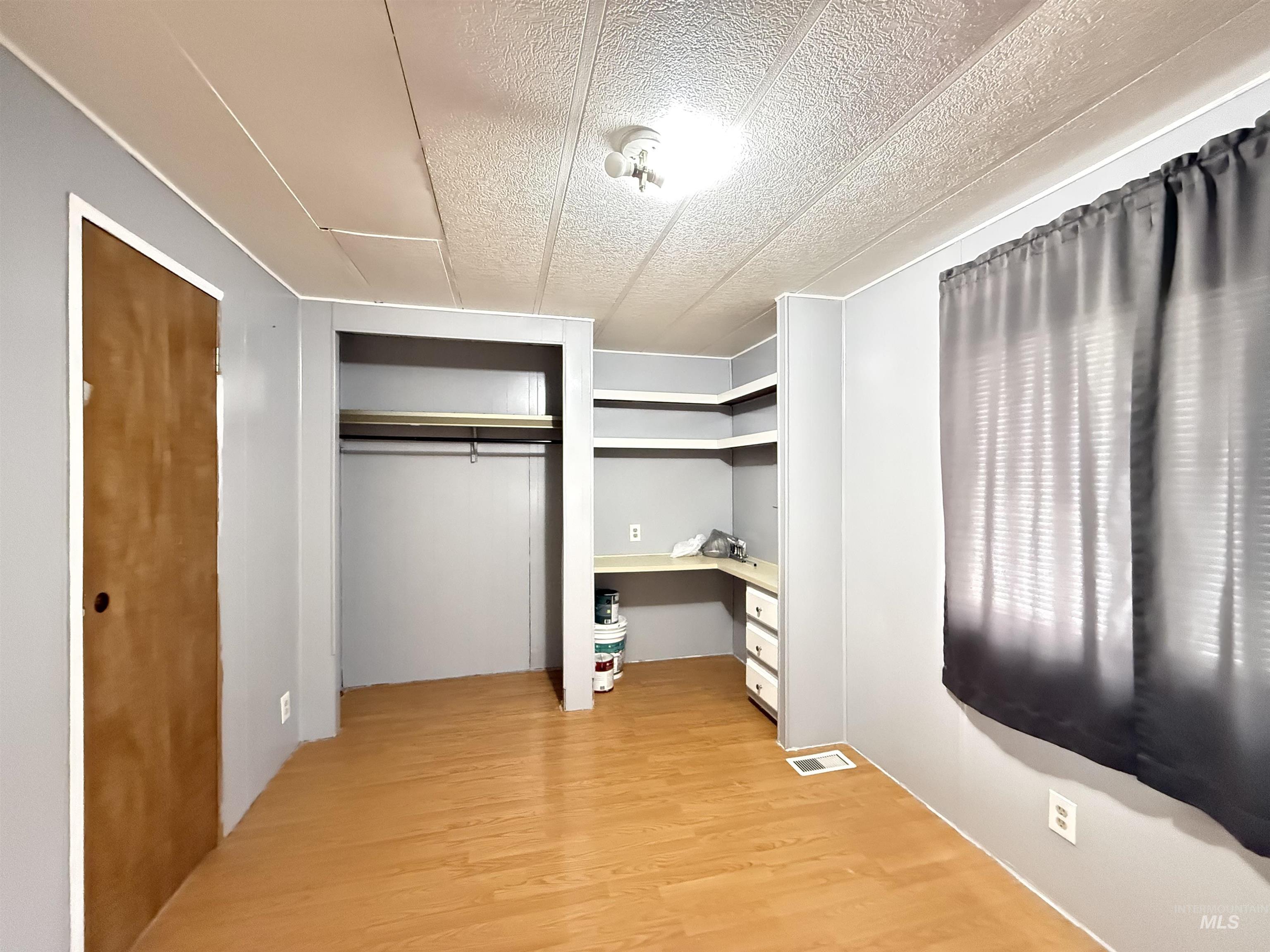 200 E Woodworth, Uniontown, Washington 99179, 2 Bedrooms, 2 Bathrooms, Residential For Sale, Price $25,000,MLS 98978964