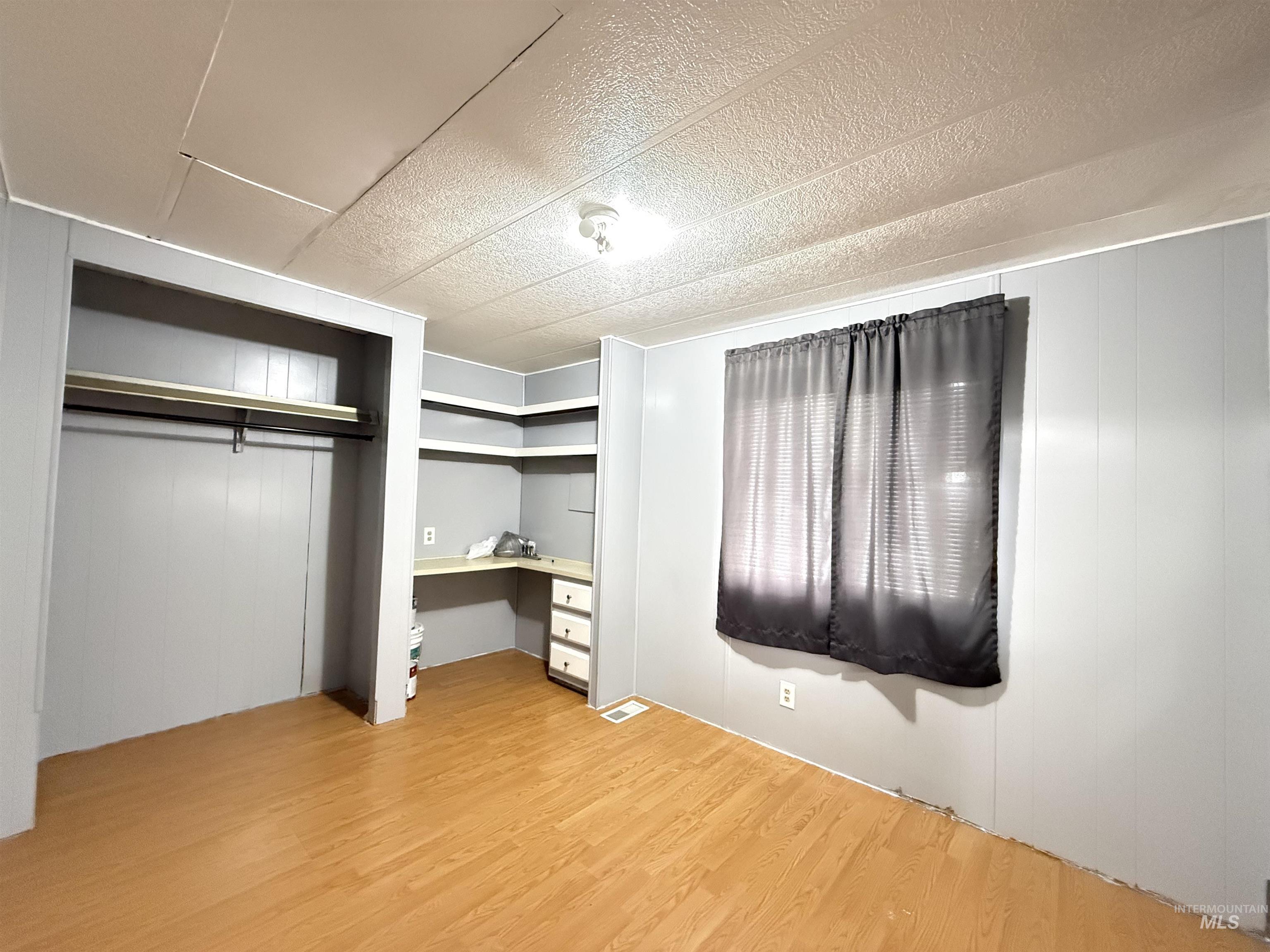 200 E Woodworth, Uniontown, Washington 99179, 2 Bedrooms, 2 Bathrooms, Residential For Sale, Price $25,000,MLS 98978964