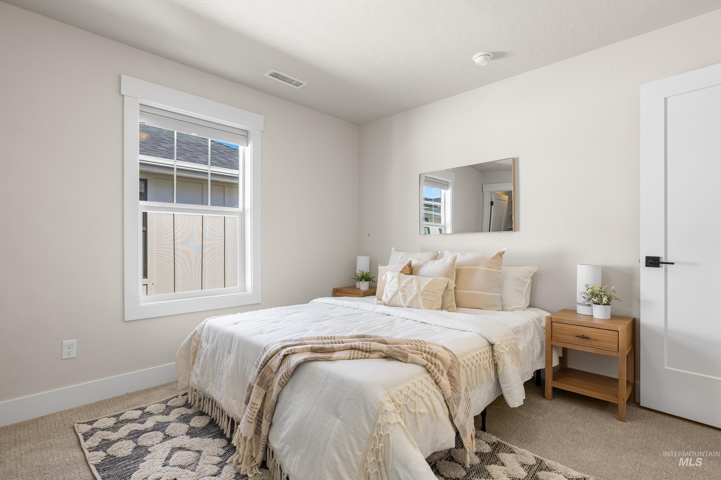 1685 E Cutgrass Ln, Eagle, Idaho 83616, 3 Bedrooms, 2.5 Bathrooms, Residential For Sale, Price $579,000,MLS 98978965