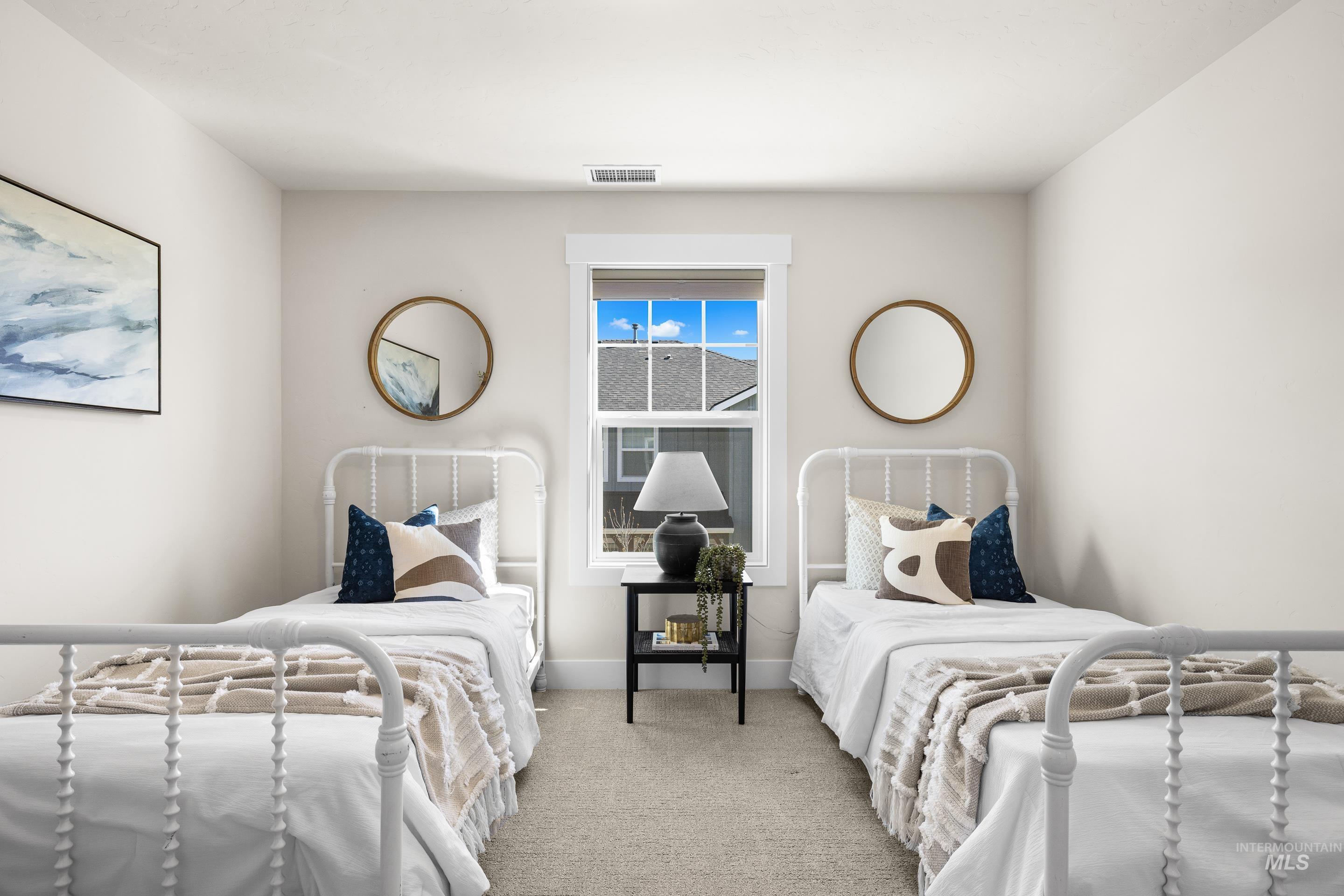 1685 E Cutgrass Ln, Eagle, Idaho 83616, 3 Bedrooms, 2.5 Bathrooms, Residential For Sale, Price $579,000,MLS 98978965