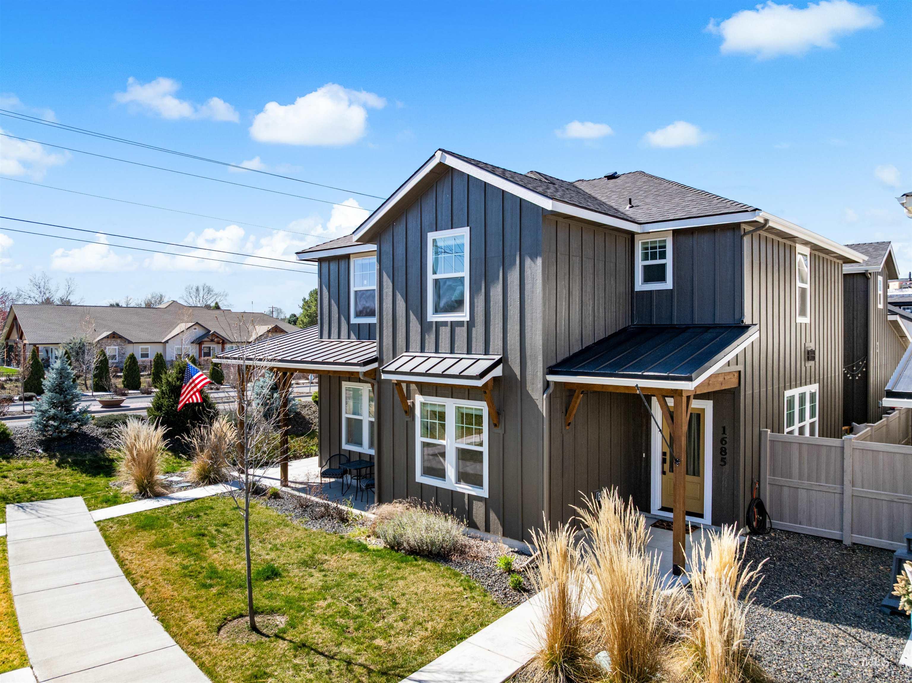 1685 E Cutgrass Ln, Eagle, Idaho 83616, 3 Bedrooms, 2.5 Bathrooms, Residential For Sale, Price $574,000, 98978965