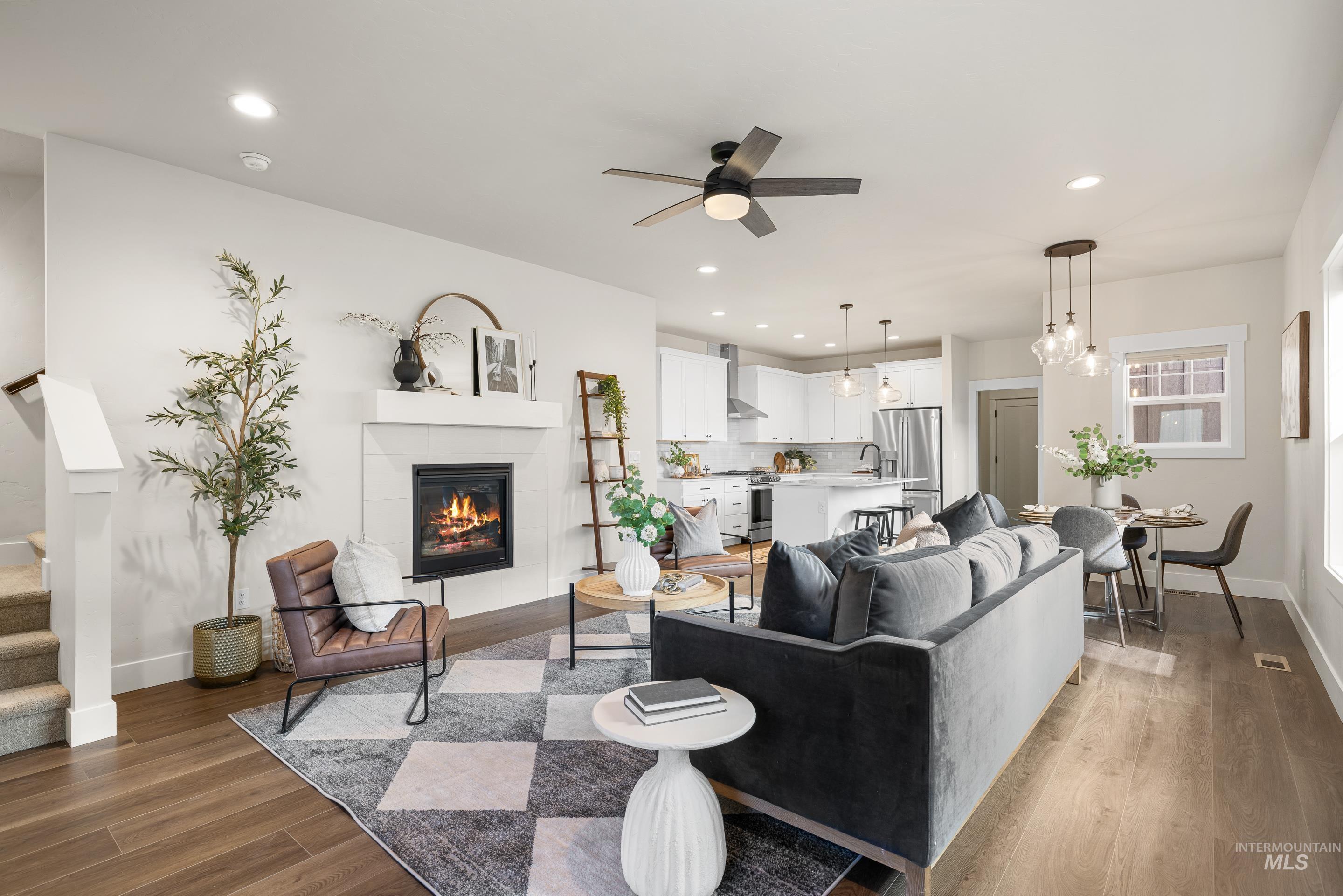 1685 E Cutgrass Ln, Eagle, Idaho 83616, 3 Bedrooms, 2.5 Bathrooms, Residential For Sale, Price $579,000,MLS 98978965