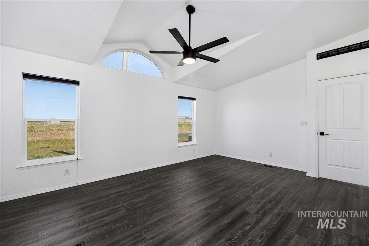 3485 S 2000 E, Wendell, Idaho 83355, 4 Bedrooms, 2 Bathrooms, Residential For Sale, Price $405,000,MLS 98978967