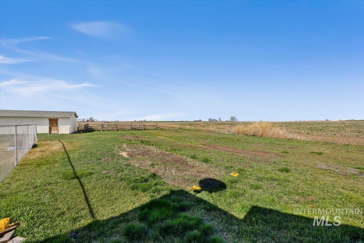 3485 S 2000 E, Wendell, Idaho 83355, 4 Bedrooms, 2 Bathrooms, Residential For Sale, Price $405,000,MLS 98978967