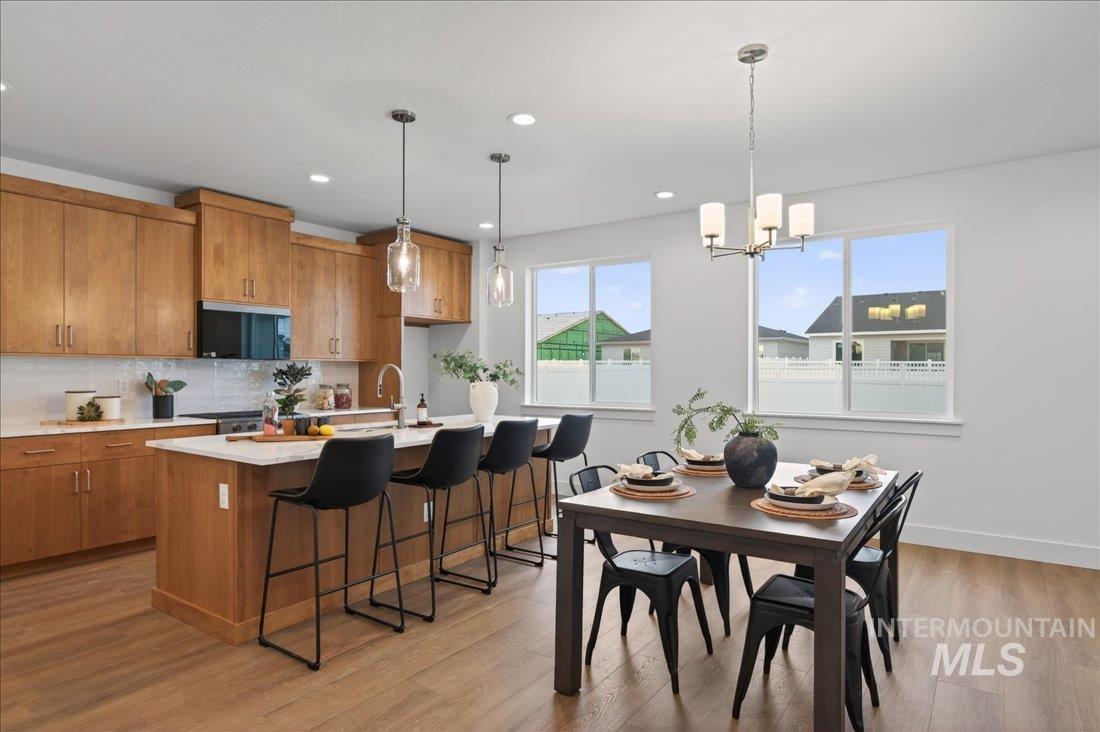 14898 Brown Pelican St, Caldwell, Idaho 83607, 4 Bedrooms, 3 Bathrooms, Residential For Sale, Price $564,000,MLS 98978968