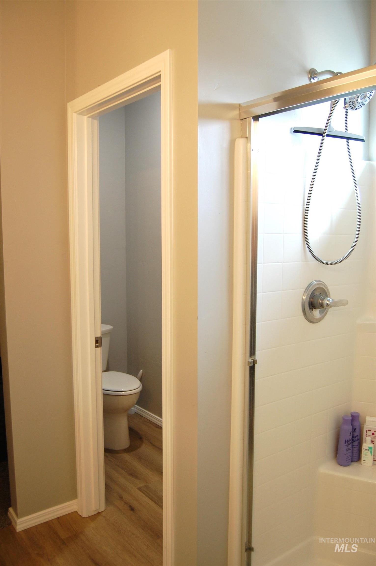 1935 SW Sharpshinned Ave., Mountain Home, Idaho 83674, 4 Bedrooms, 2 Bathrooms, Residential For Sale, Price $377,000,MLS 98978972