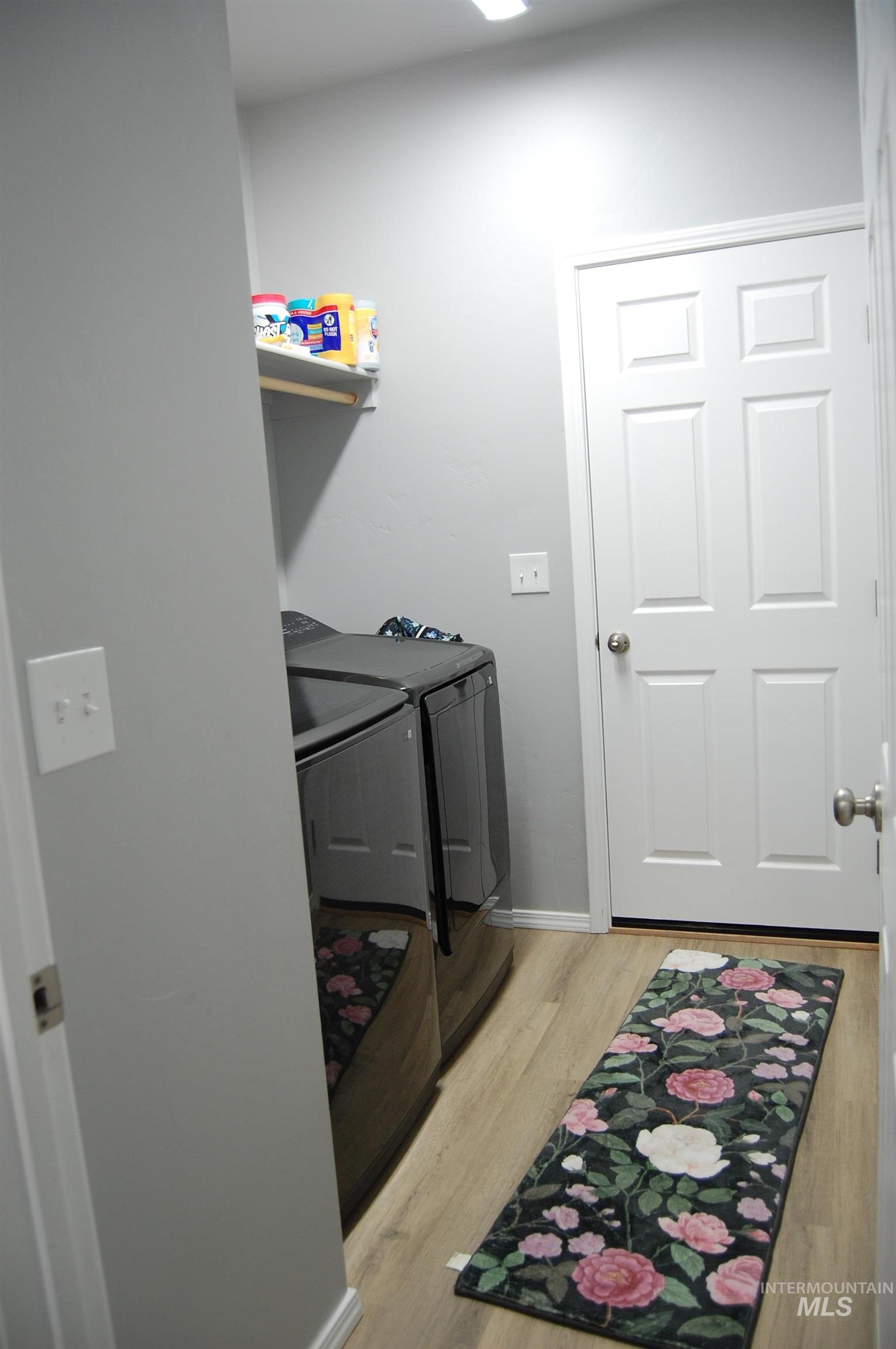 1935 SW Sharpshinned Ave., Mountain Home, Idaho 83674, 4 Bedrooms, 2 Bathrooms, Residential For Sale, Price $377,000,MLS 98978972