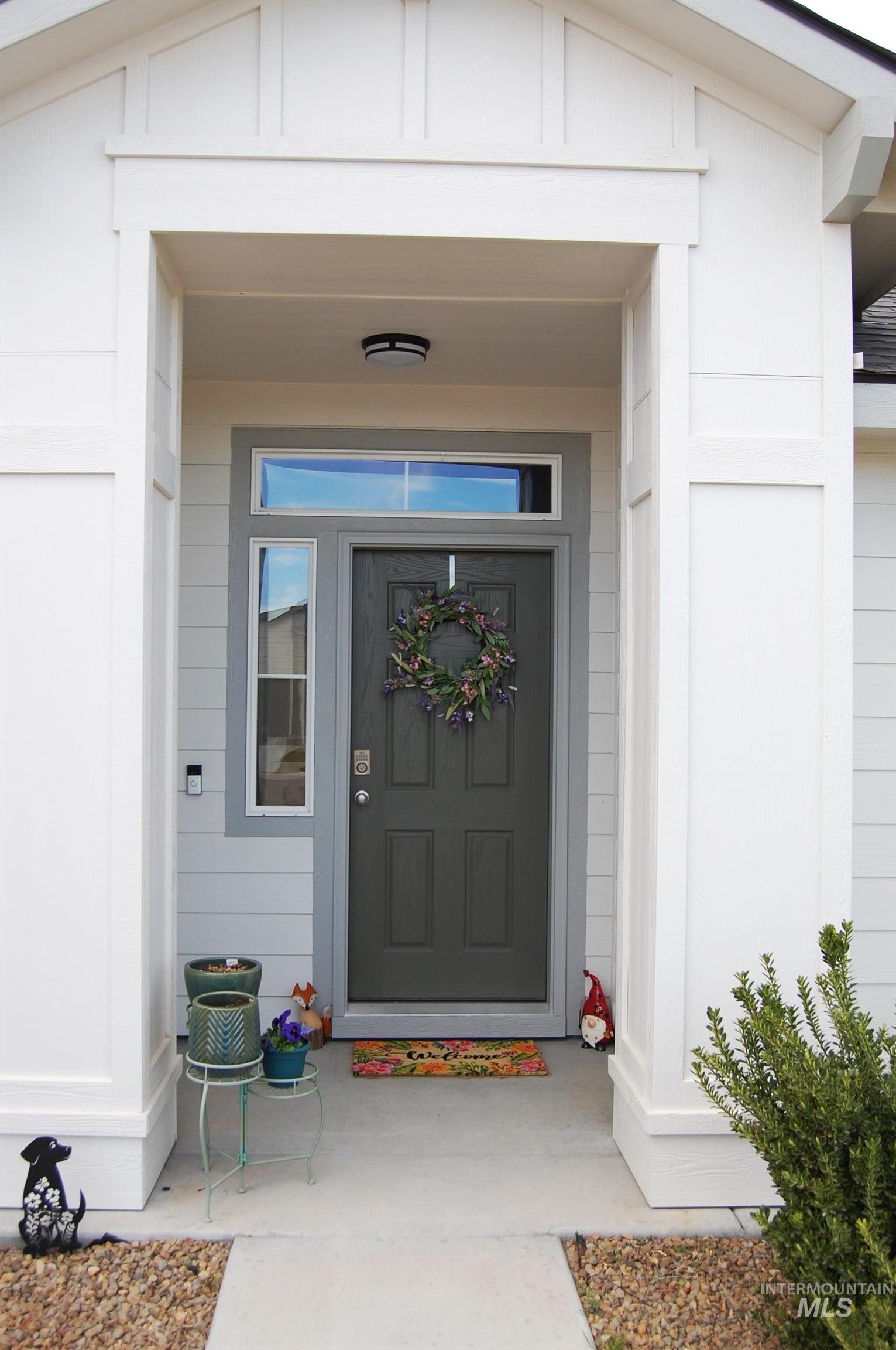 1935 SW Sharpshinned Ave., Mountain Home, Idaho 83674, 4 Bedrooms, 2 Bathrooms, Residential For Sale, Price $377,000,MLS 98978972