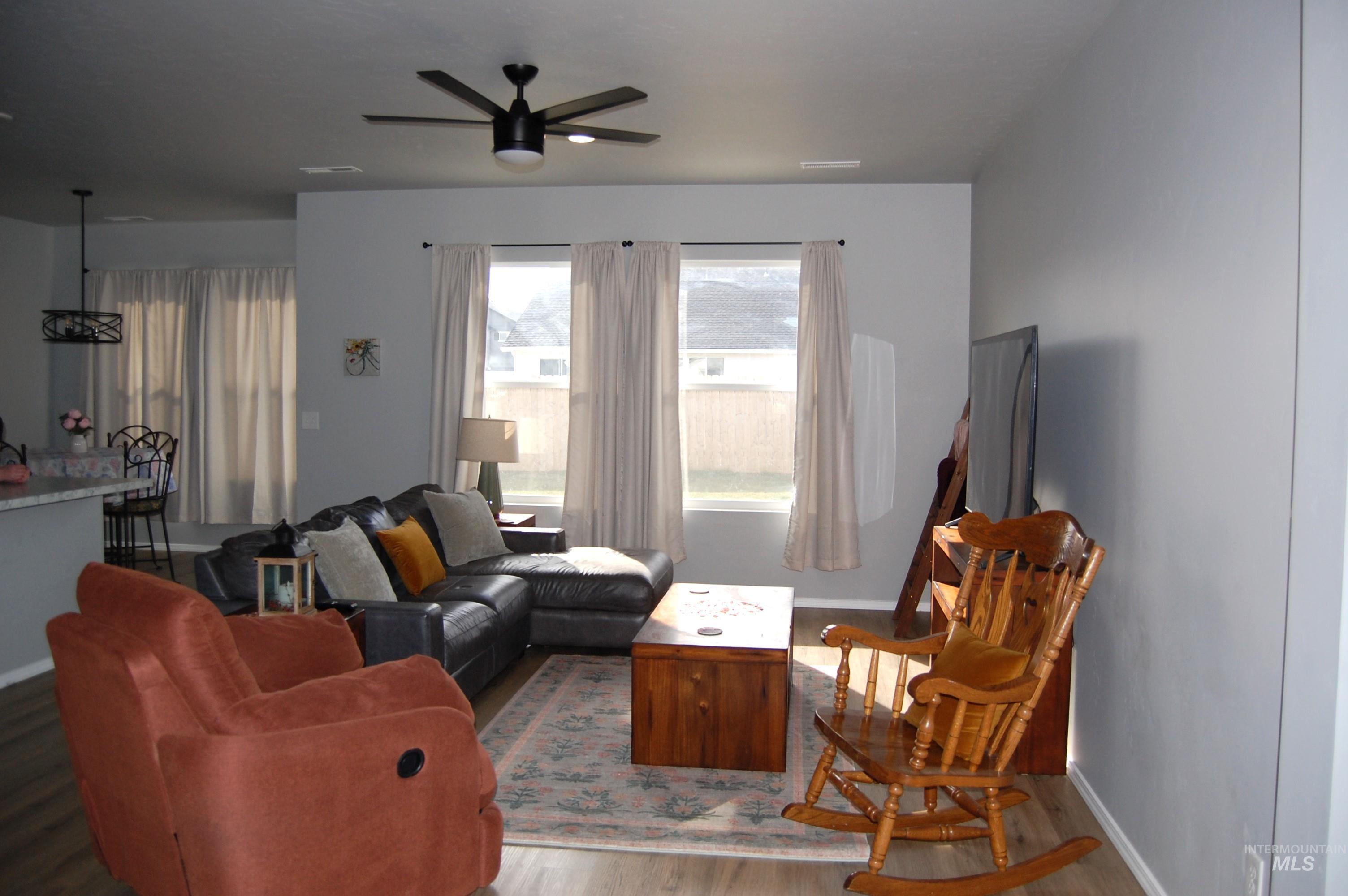 1935 SW Sharpshinned Ave., Mountain Home, Idaho 83674, 4 Bedrooms, 2 Bathrooms, Residential For Sale, Price $377,000,MLS 98978972