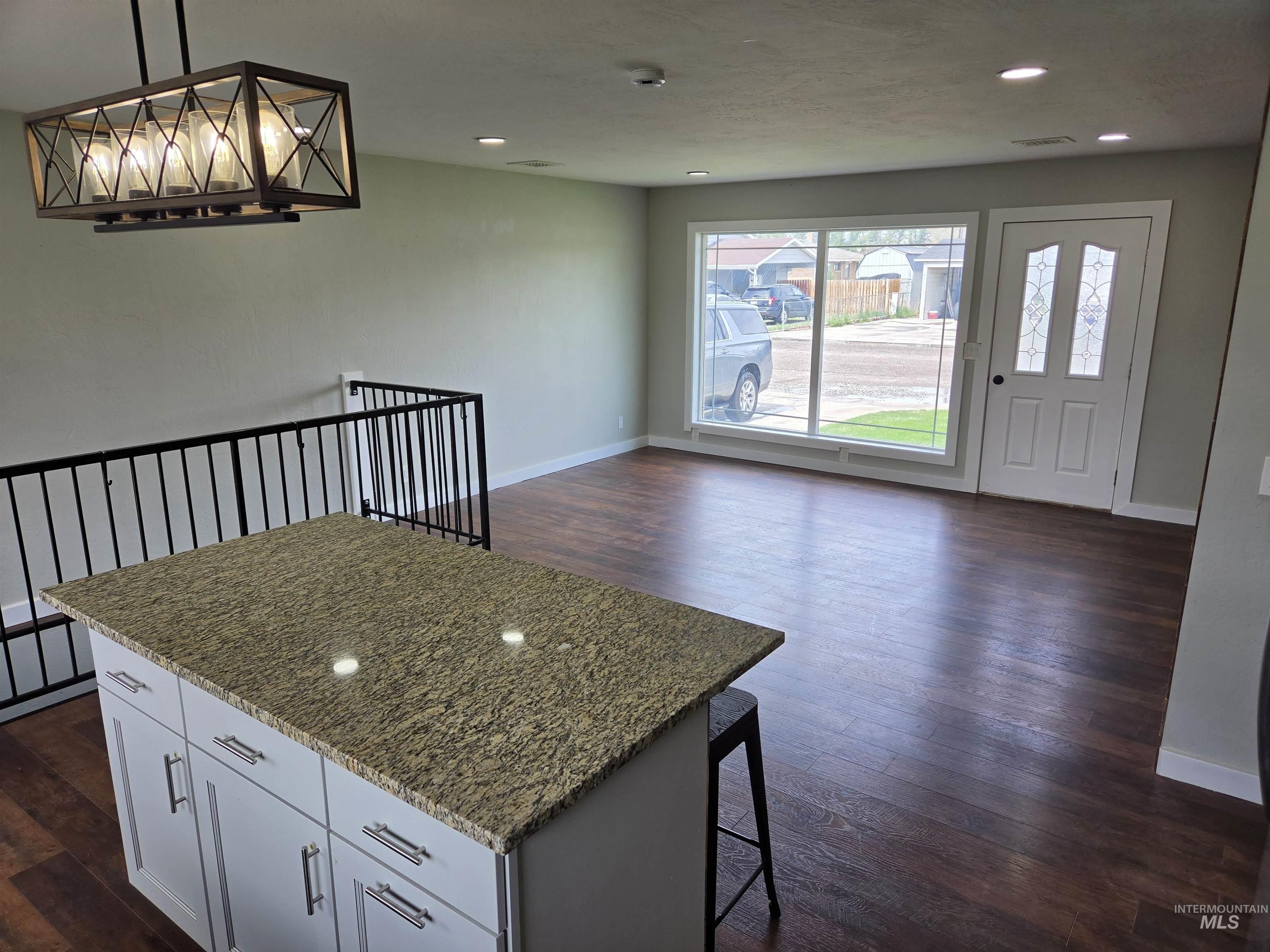 905 15th Drive, Rupert, Idaho 83350, 4 Bedrooms, 3 Bathrooms, Residential For Sale, Price $370,000,MLS 98978977