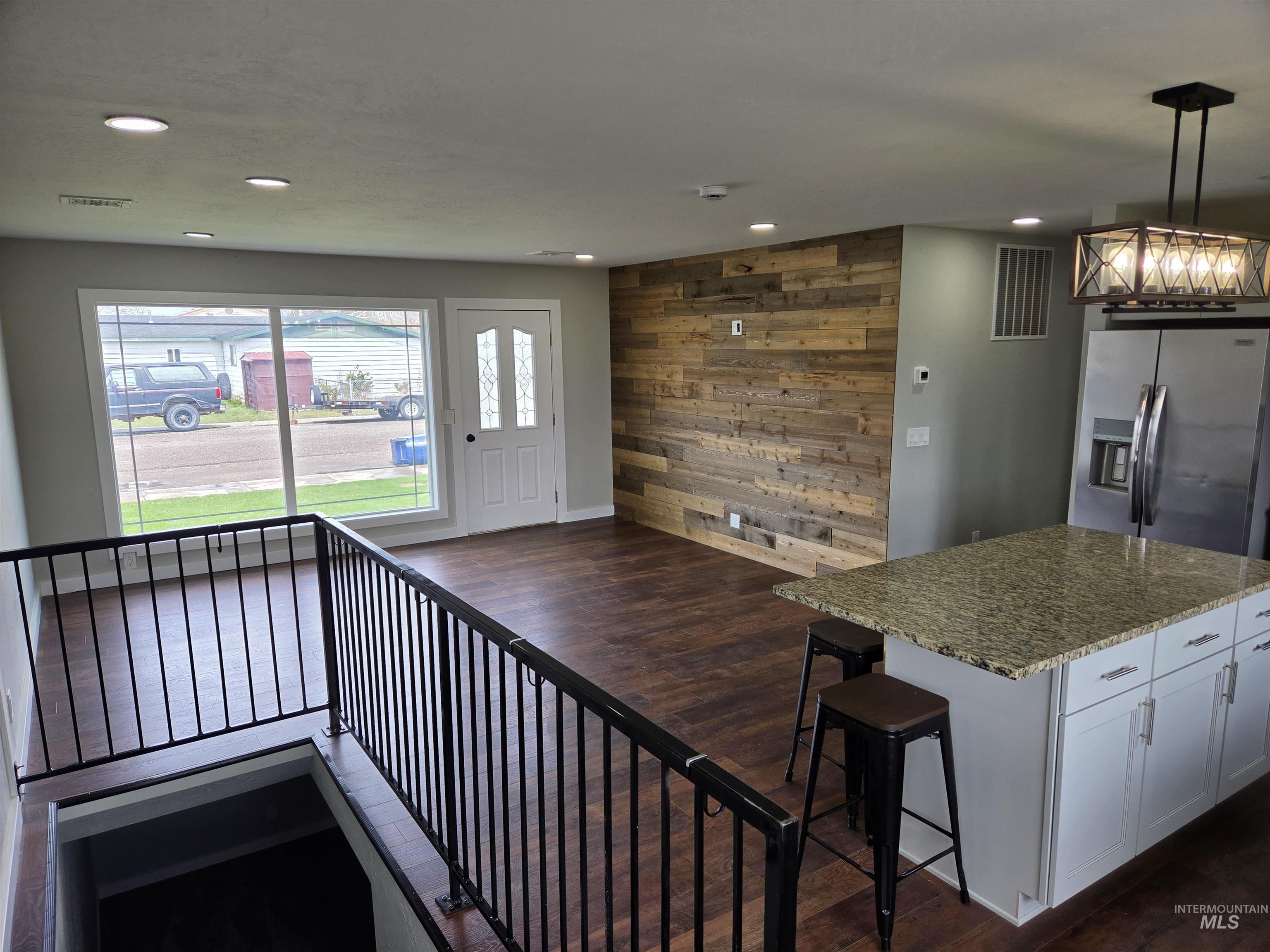 905 15th Drive, Rupert, Idaho 83350, 4 Bedrooms, 3 Bathrooms, Residential For Sale, Price $370,000,MLS 98978977