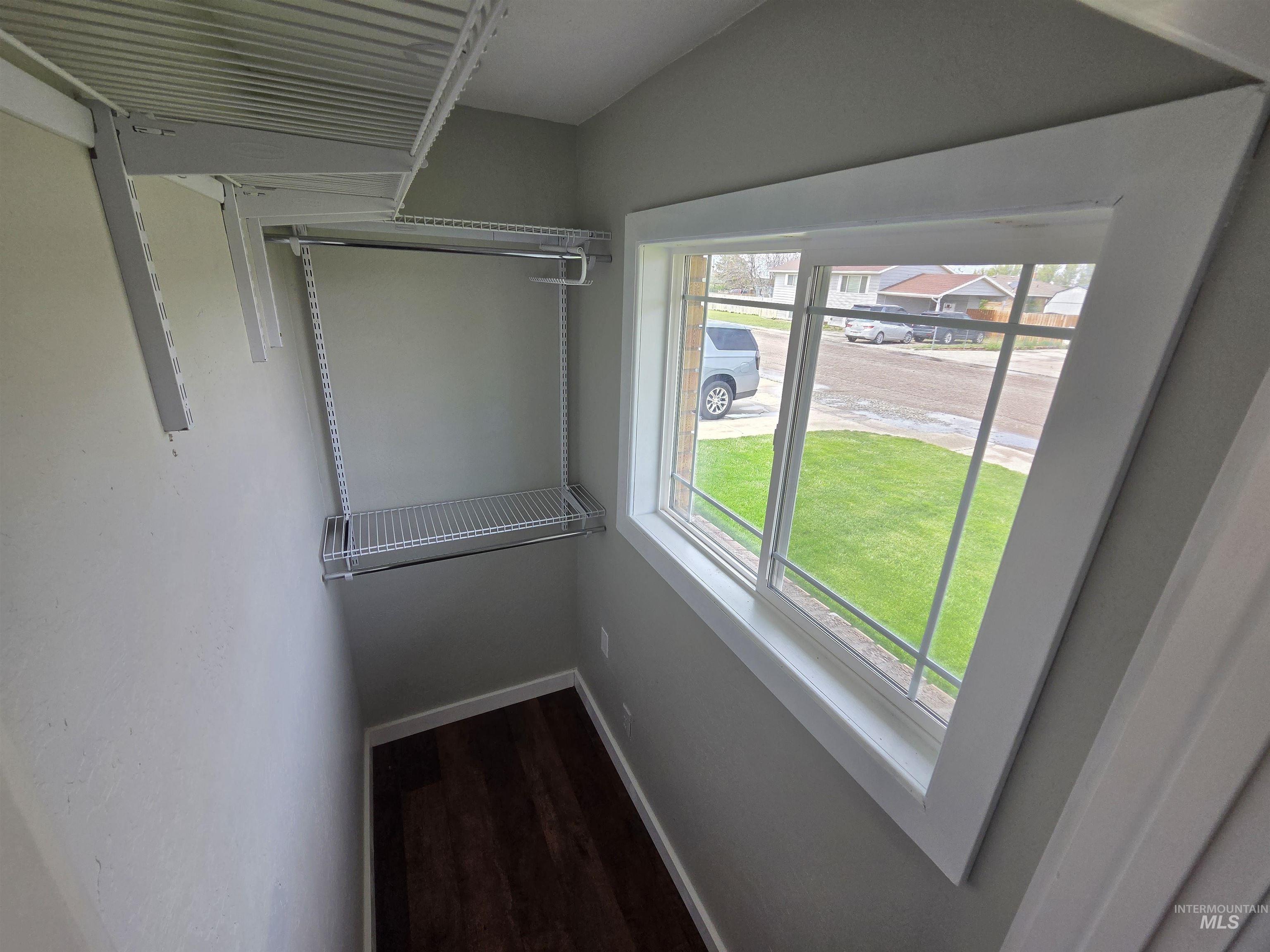 905 15th Drive, Rupert, Idaho 83350, 4 Bedrooms, 3 Bathrooms, Residential For Sale, Price $370,000,MLS 98978977