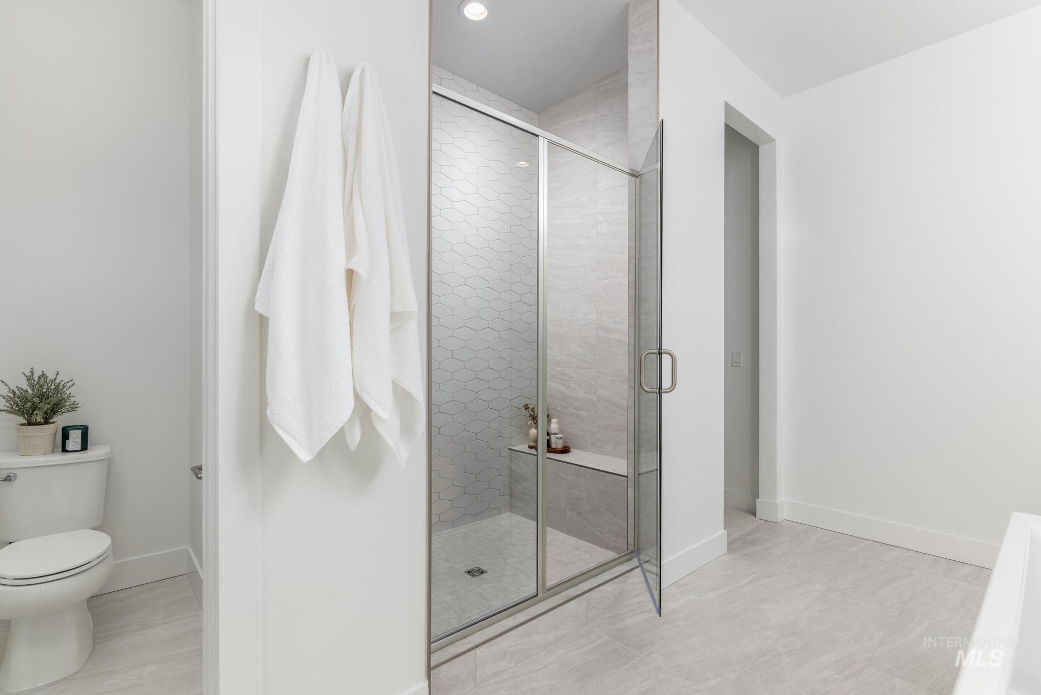 5323 Juliet Rose Ave, Caldwell, Idaho 83607, 4 Bedrooms, 3 Bathrooms, Residential For Sale, Price $609,000,MLS 98978979