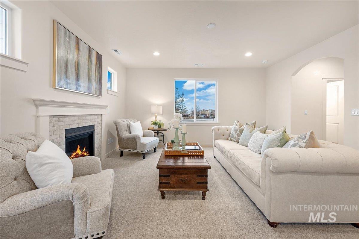 517 Brads Place, Twin Falls, Idaho 83301, 3 Bedrooms, 2.5 Bathrooms, Residential For Sale, Price $373,990,MLS 98978984